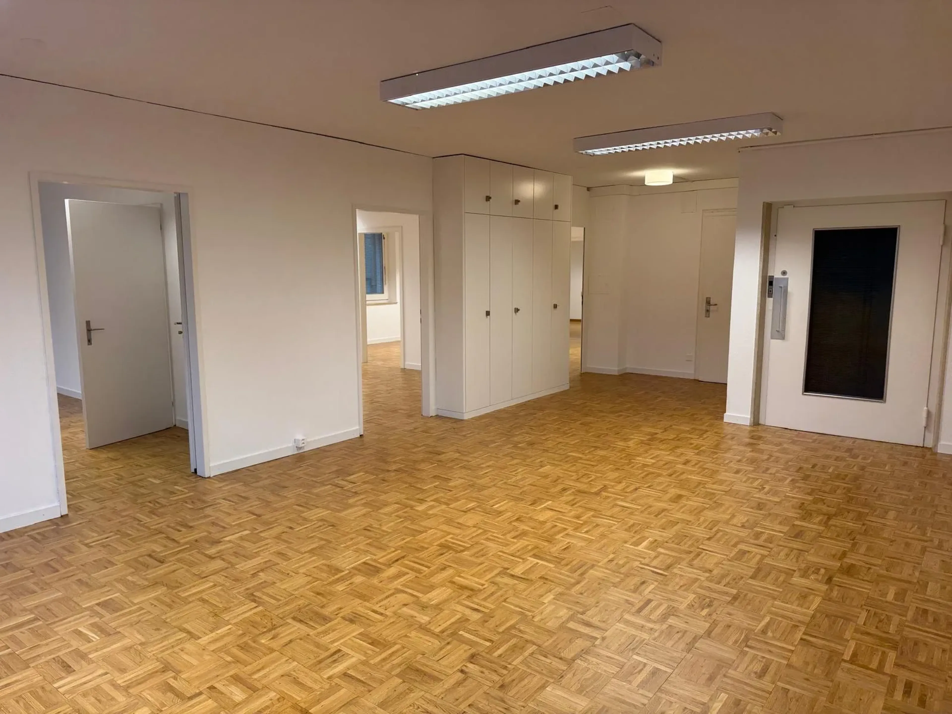 Helle 5-Zimmer-Bürofläche mit 140 m² im Zentrum von Winterthur - 3