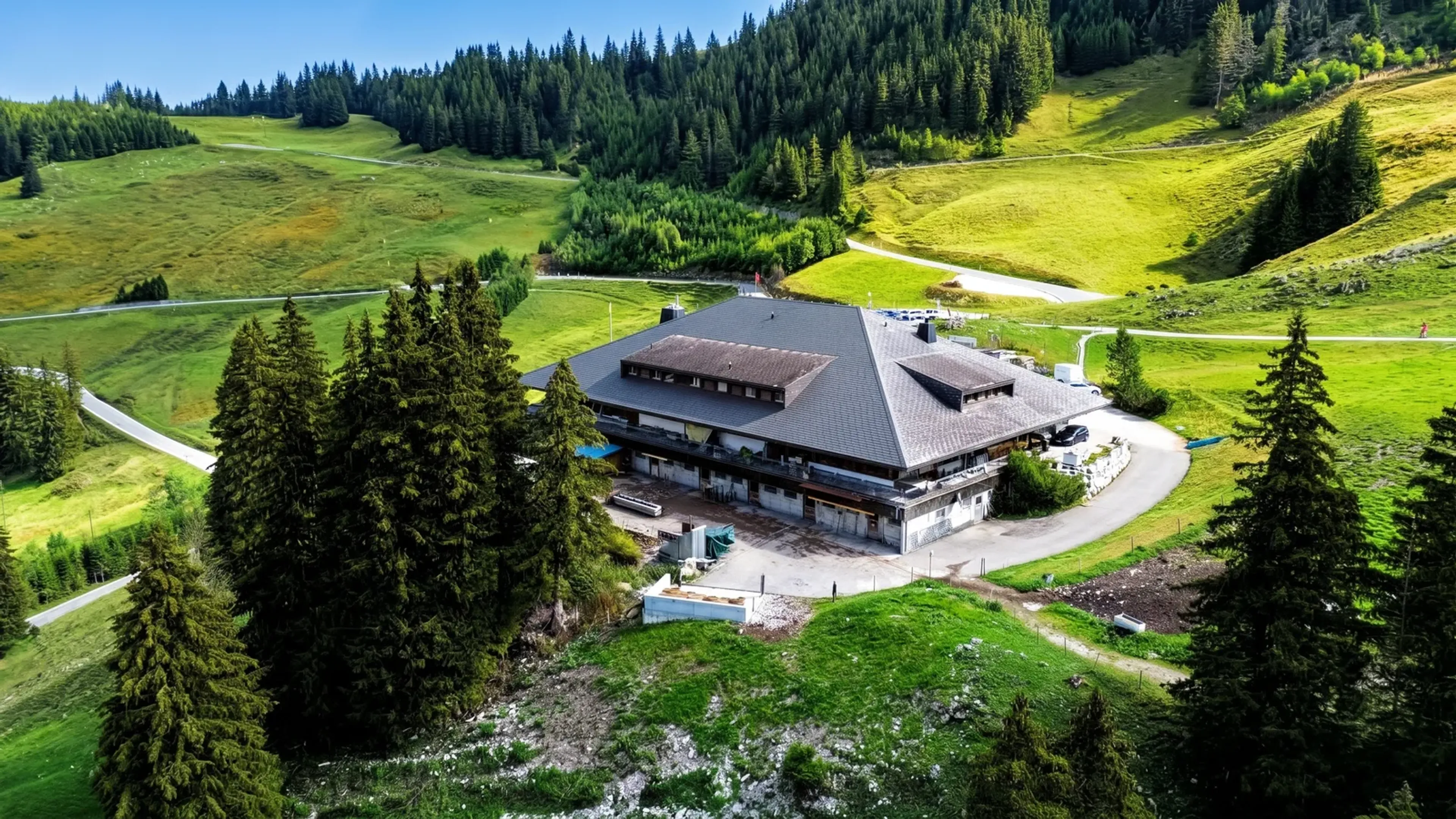 Berghaus mit Restaurant & Hotel - 12