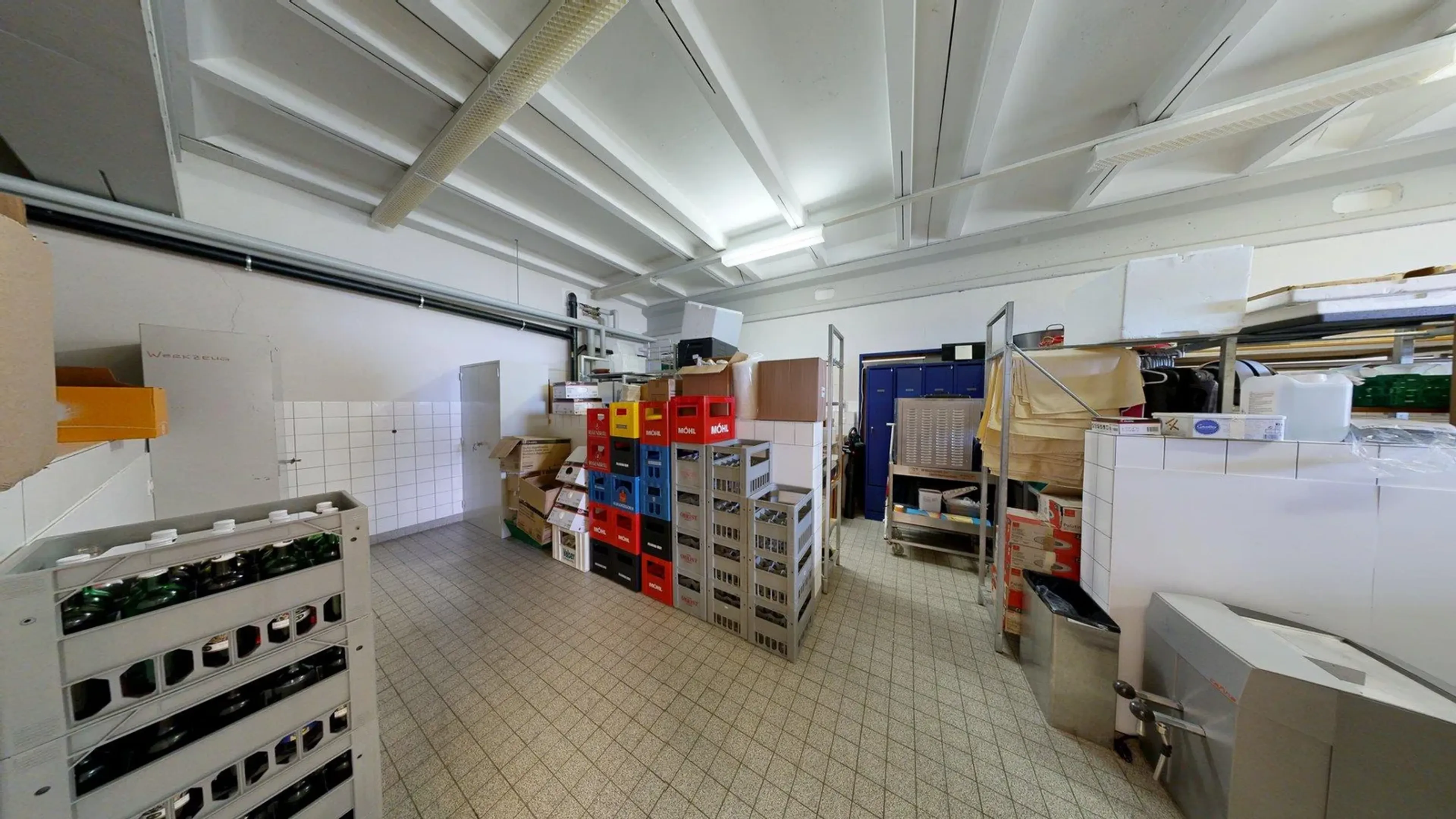 Berghaus mit Restaurant & Hotel - 14