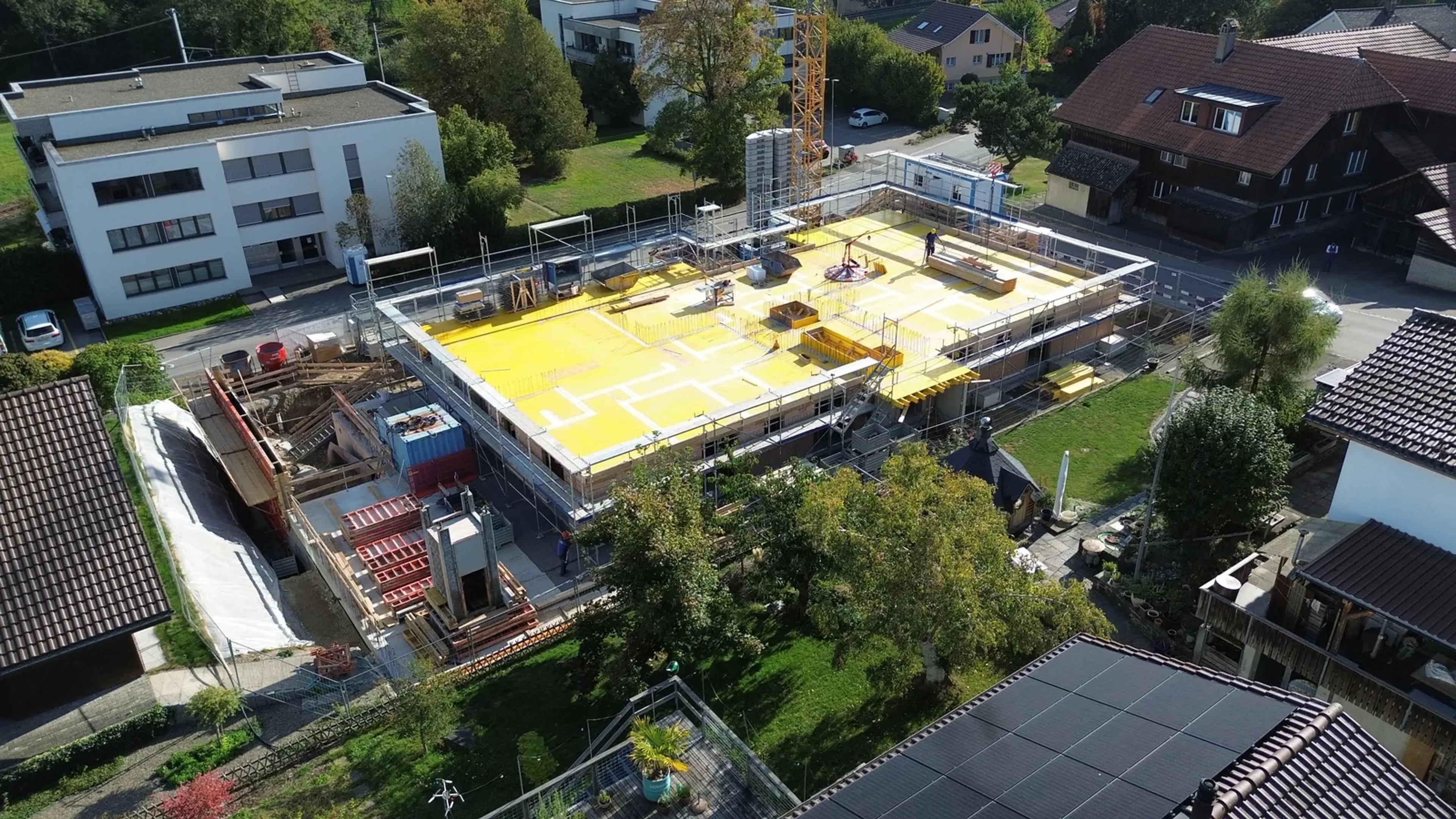 4.5 Zimmer Neubauwohnung im Erdgeschoss mit Sitzplatz - 10