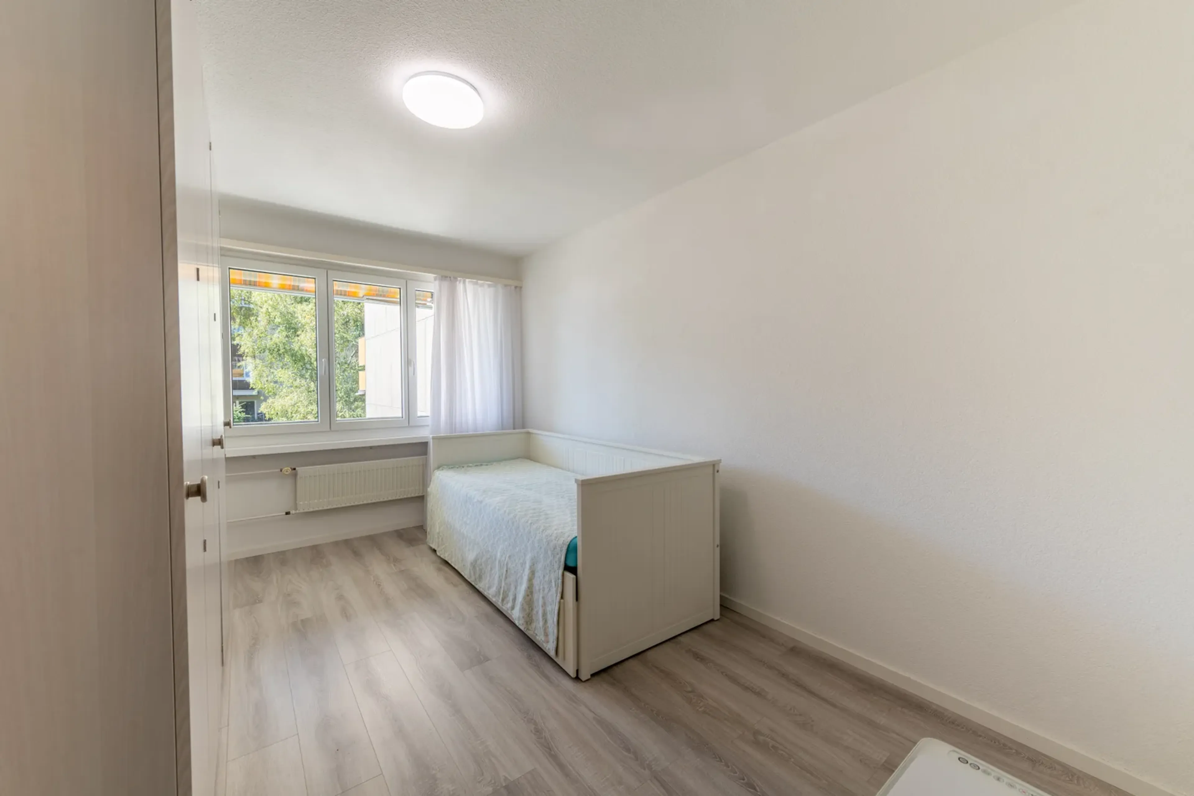 Viel Raum zum Wohlfühlen – helle 4-Zimmerwohnung mit Balkon und Lift - 6