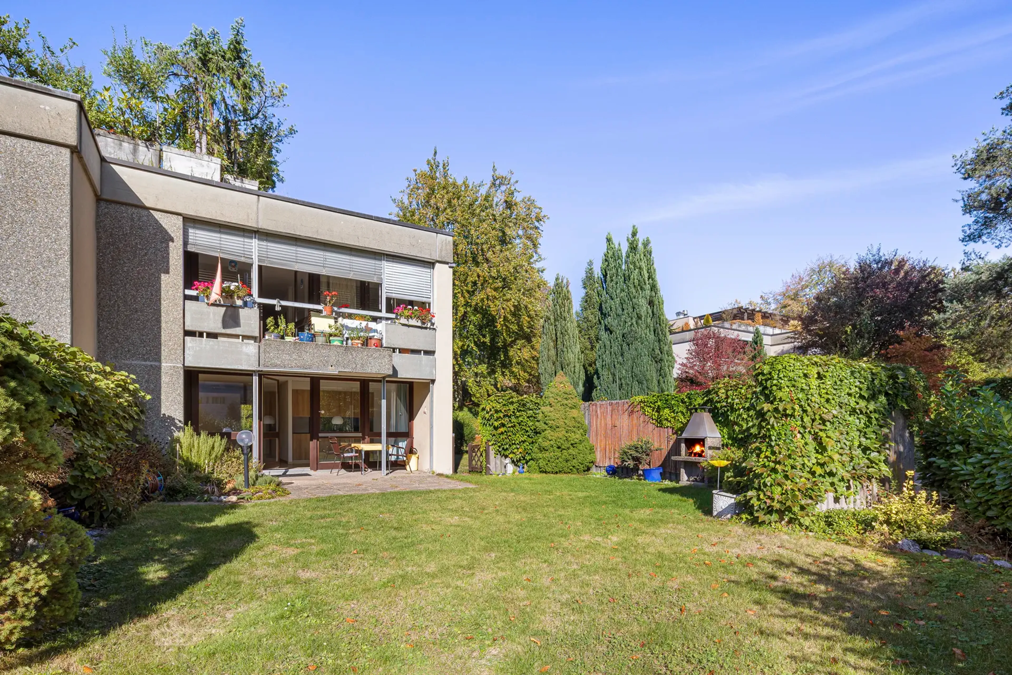 Ruhige Wohnoase mit schönem Garten und Privatsphäre