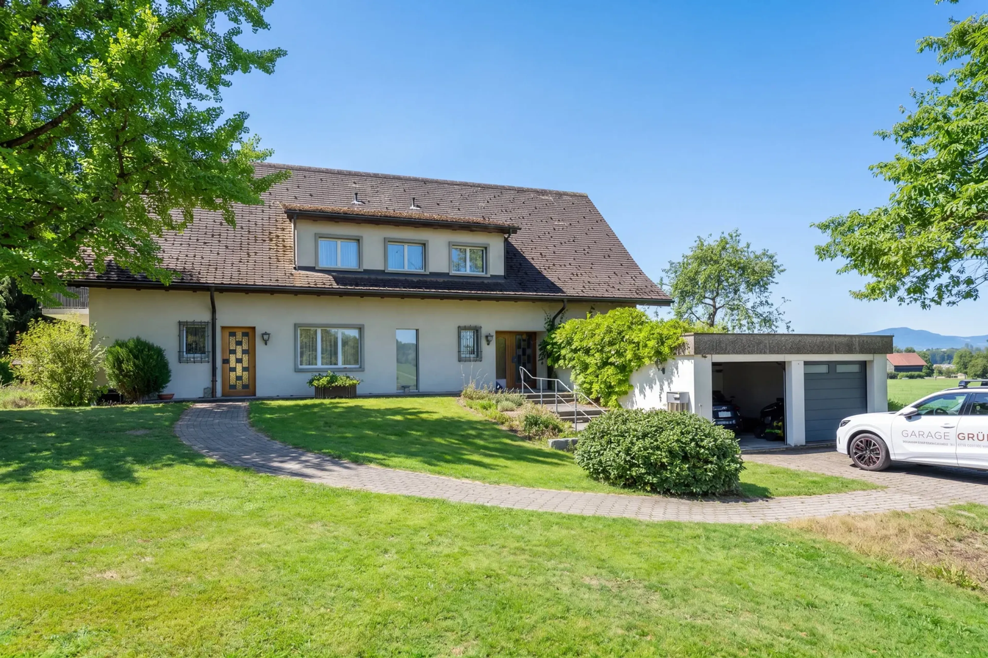 Freistehendes Einfamilienhaus mit Einliegerwohnung und Baulandreserve - 16