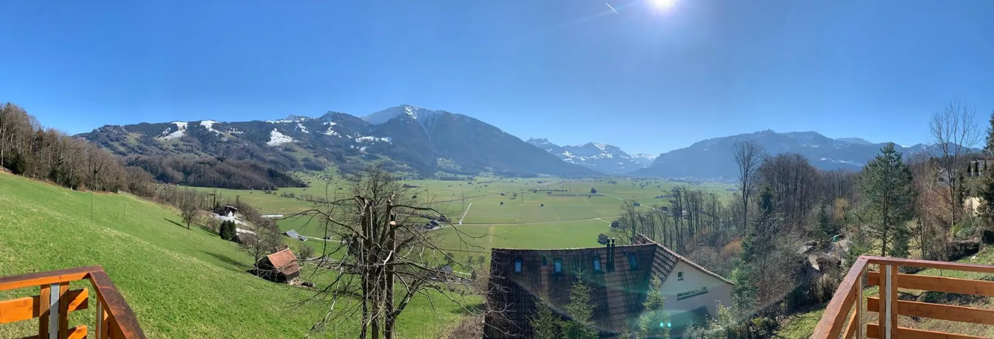 Grundstück mit älterem Haus, traumhafter Aussicht und 1001 Möglichkeiten - 19