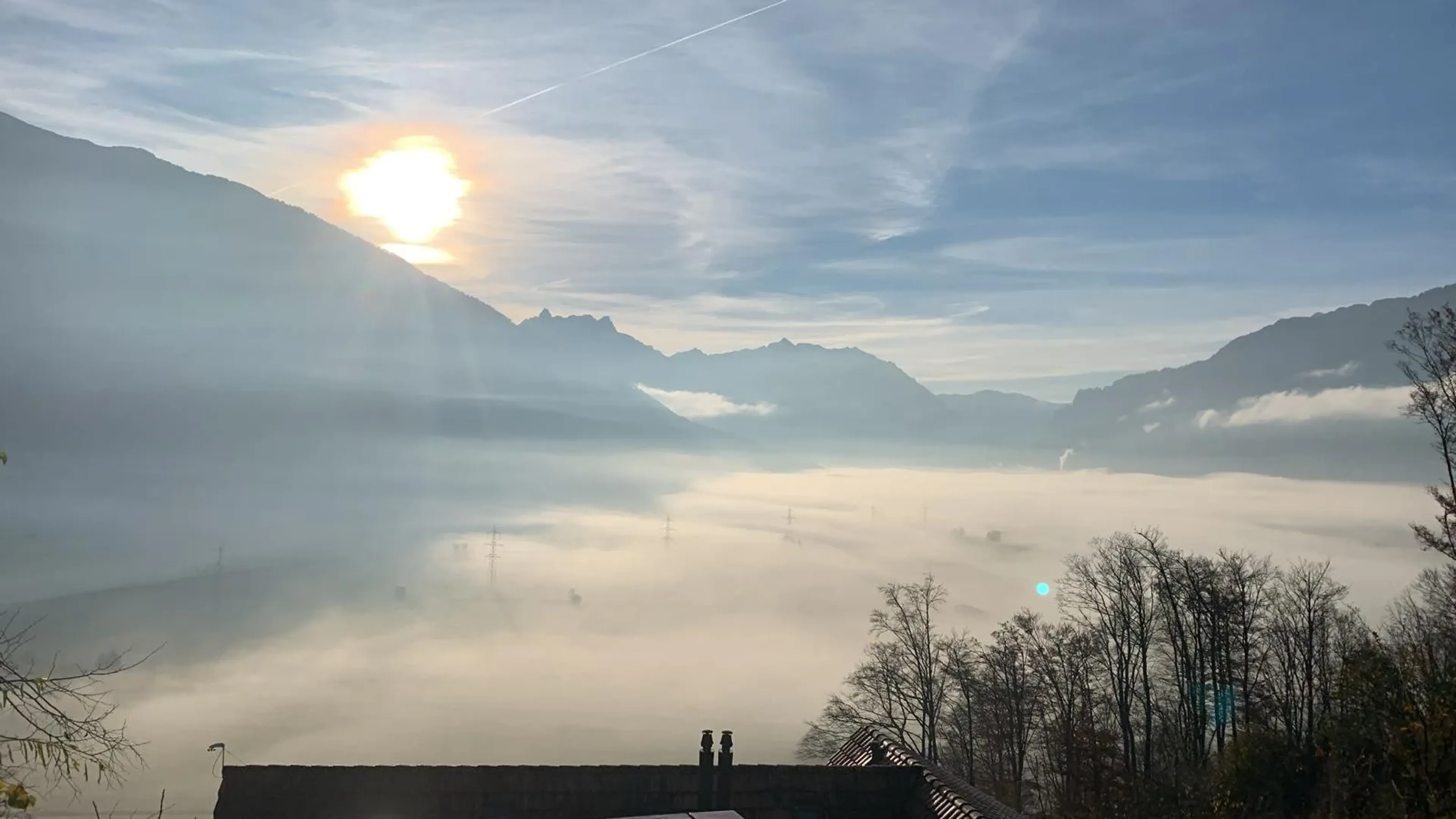 Grundstück mit älterem Haus, traumhafter Aussicht und 1001 Möglichkeiten - 1