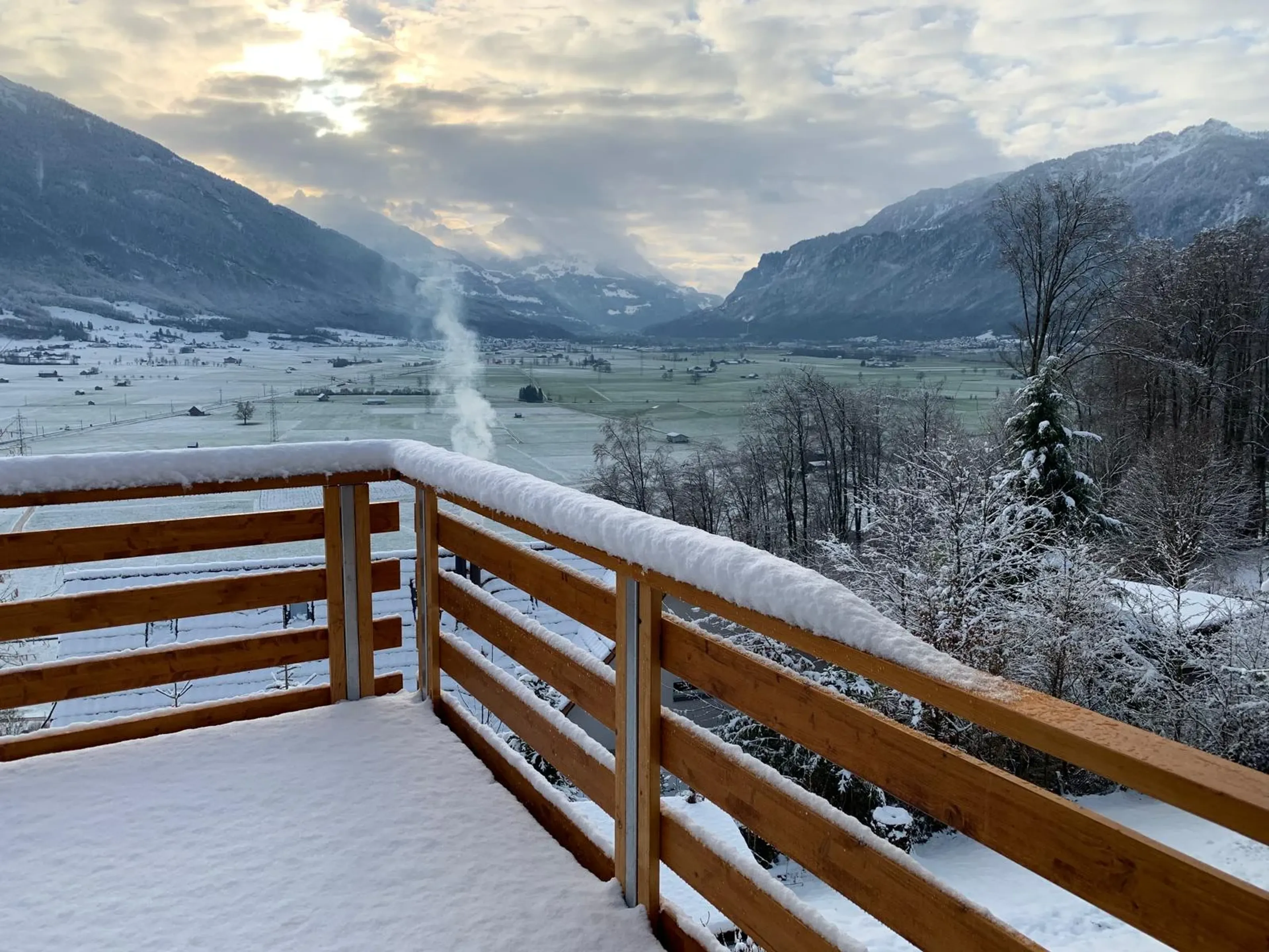 Grundstück mit älterem Haus, traumhafter Aussicht und 1001 Möglichkeiten