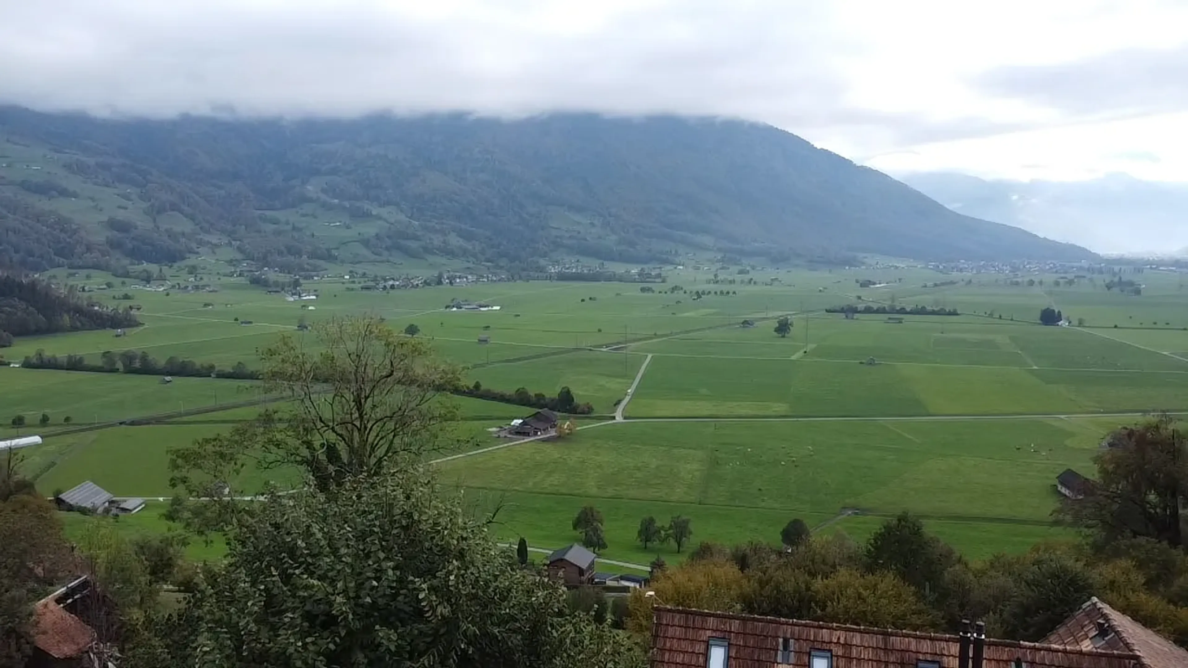 Grundstück mit älterem Haus, traumhafter Aussicht und 1001 Möglichkeiten - 14
