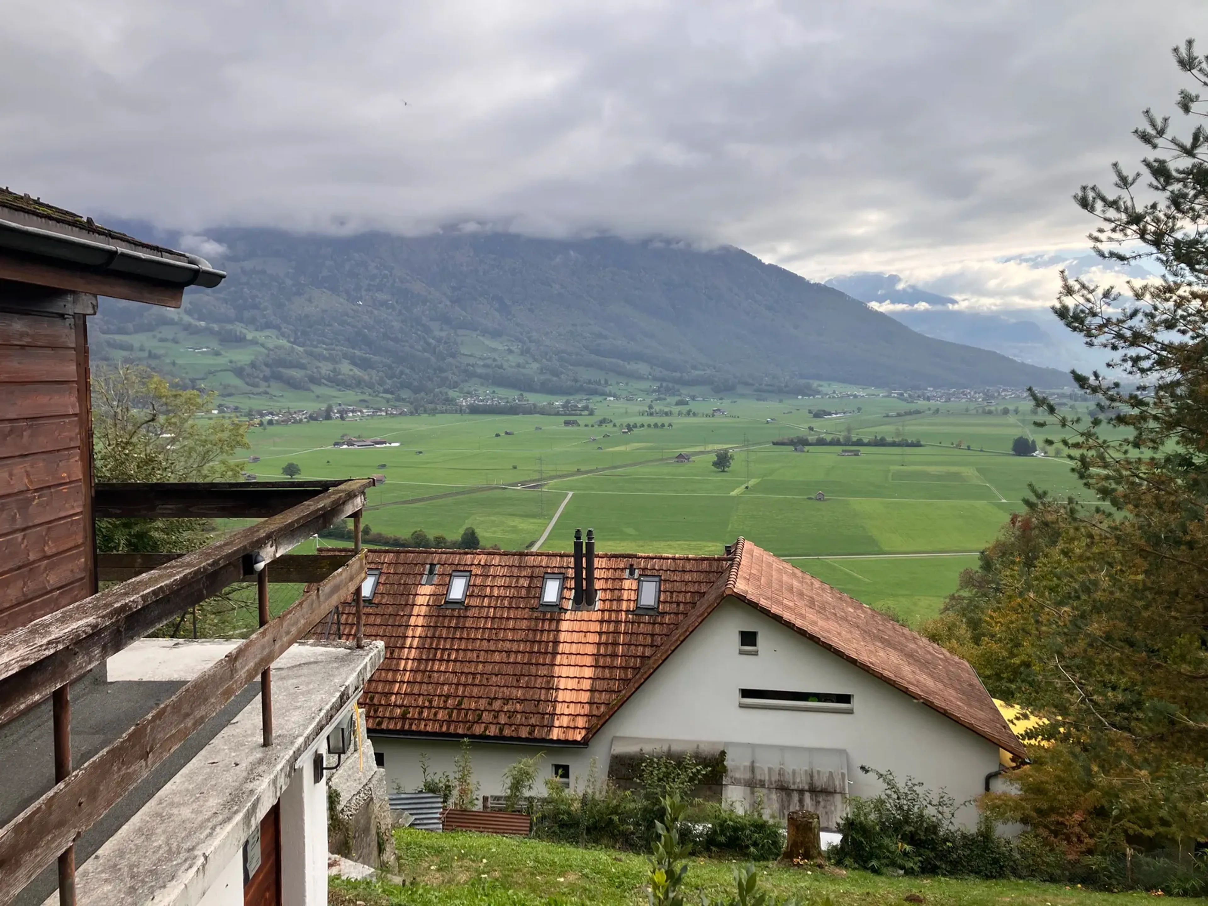 Grundstück mit älterem Haus, traumhafter Aussicht und 1001 Möglichkeiten - 18