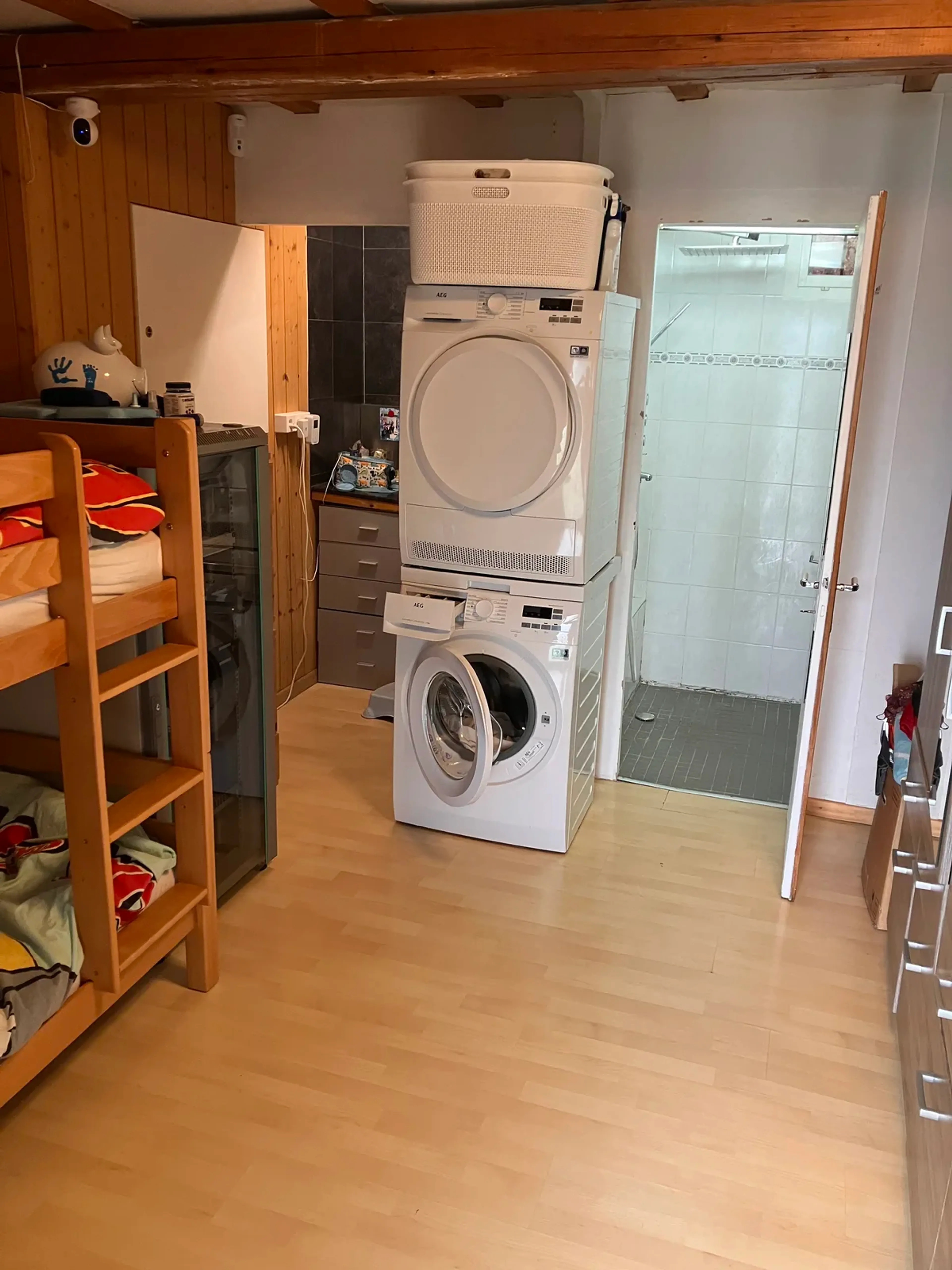 Grundstück mit älterem Haus, traumhafter Aussicht und 1001 Möglichkeiten - 33