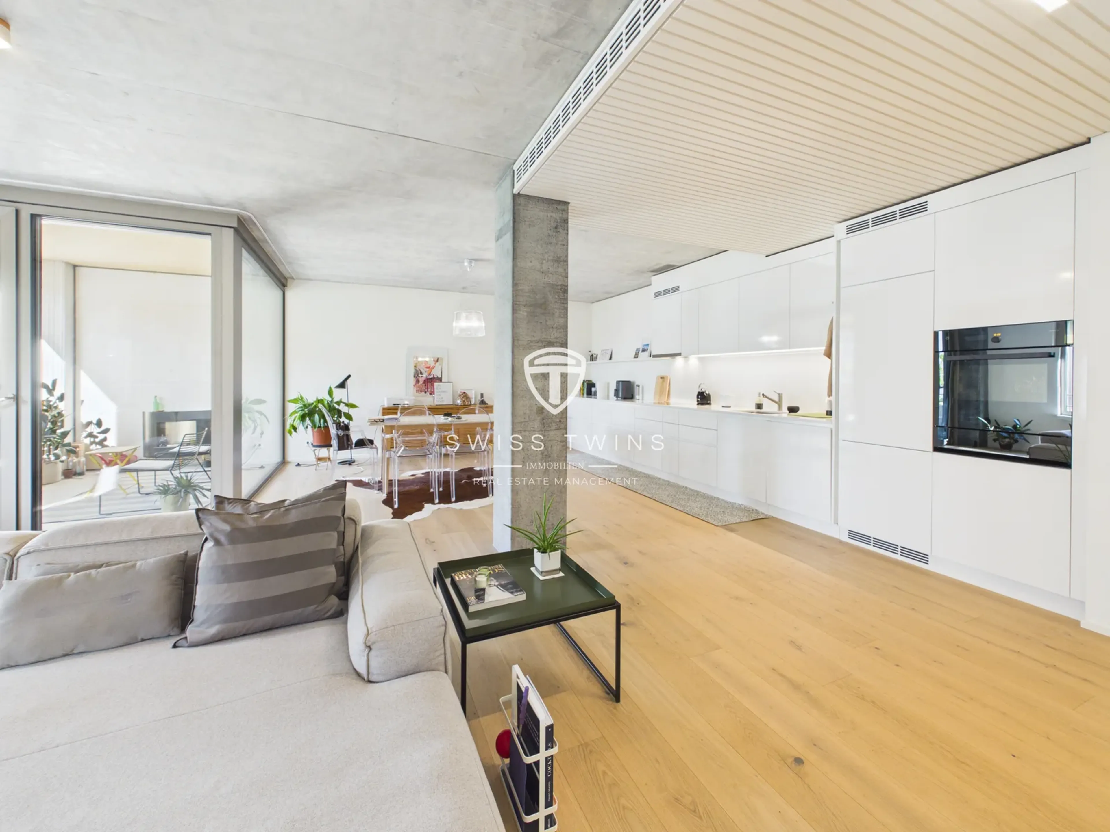 Moderne 2.5-Zimmer-Wohnung mit 98 m², Loggia & Dachlounge in Zürich Oerlikon - 7