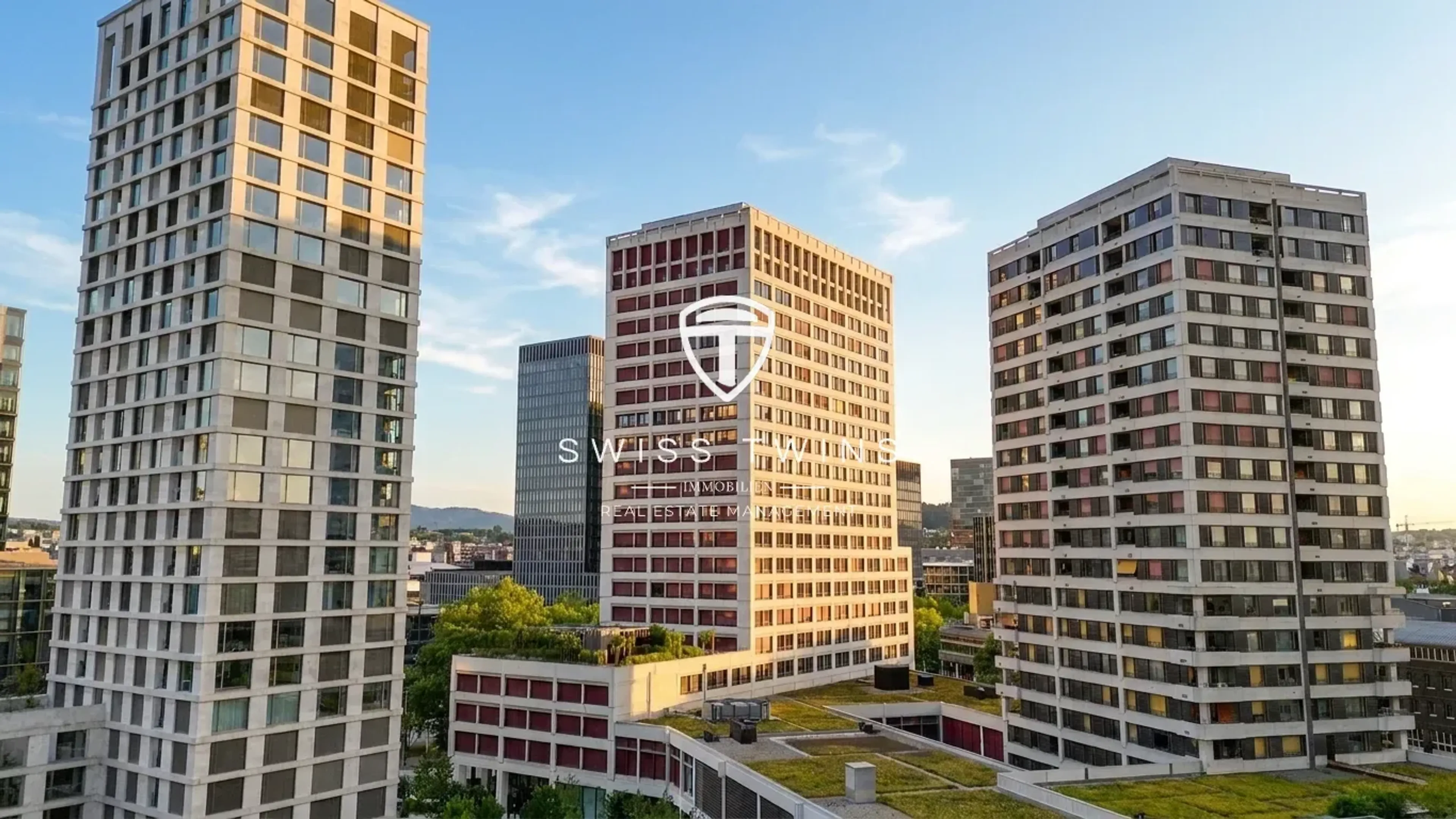 Moderne 2.5-Zimmer-Wohnung mit 98 m², Loggia & Dachlounge in Zürich Oerlikon - 14