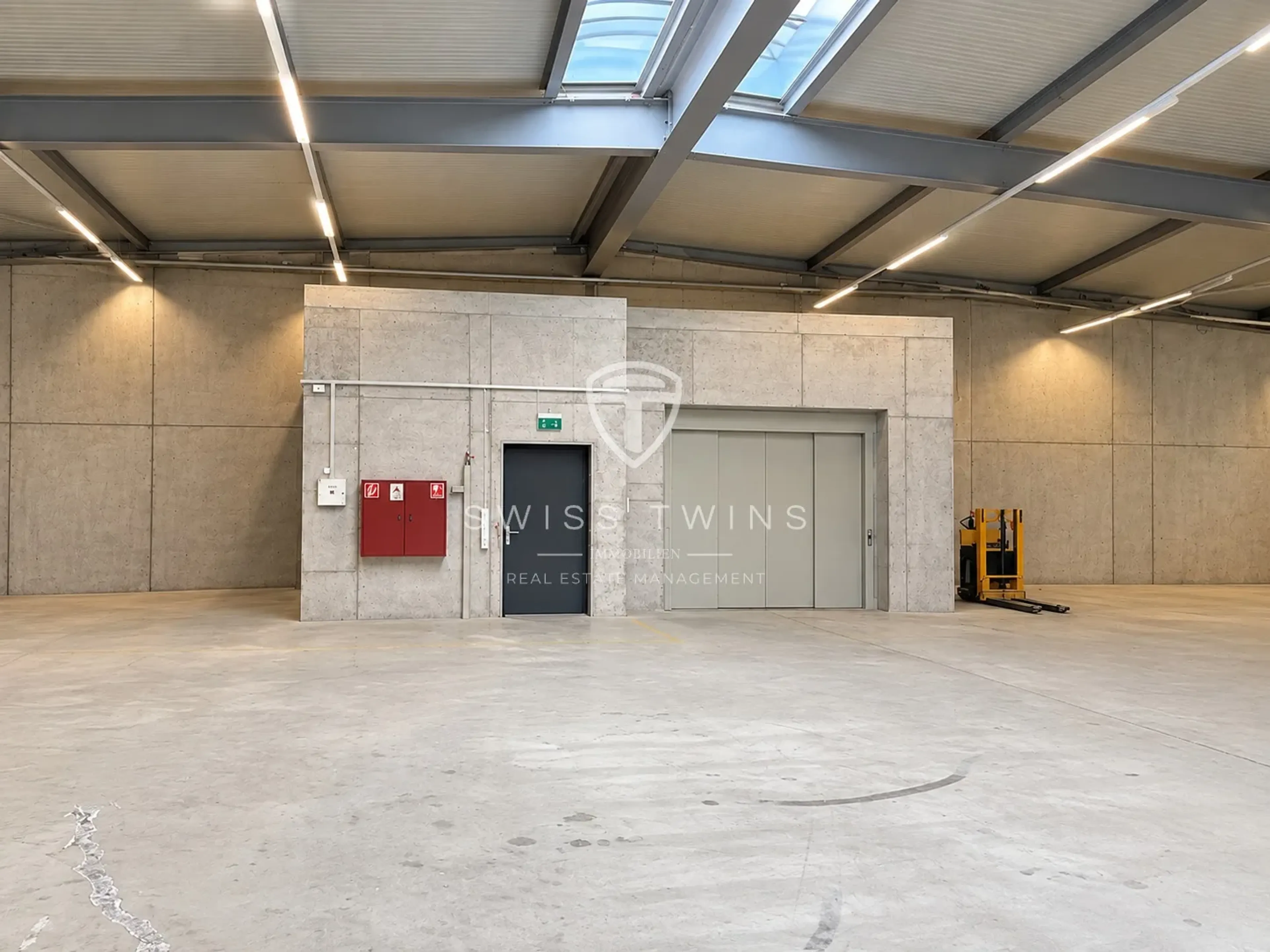 Top Gewerbestandort Oberrüti – 3'400 m² Lagerfläche mit optimaler Logistik - 7