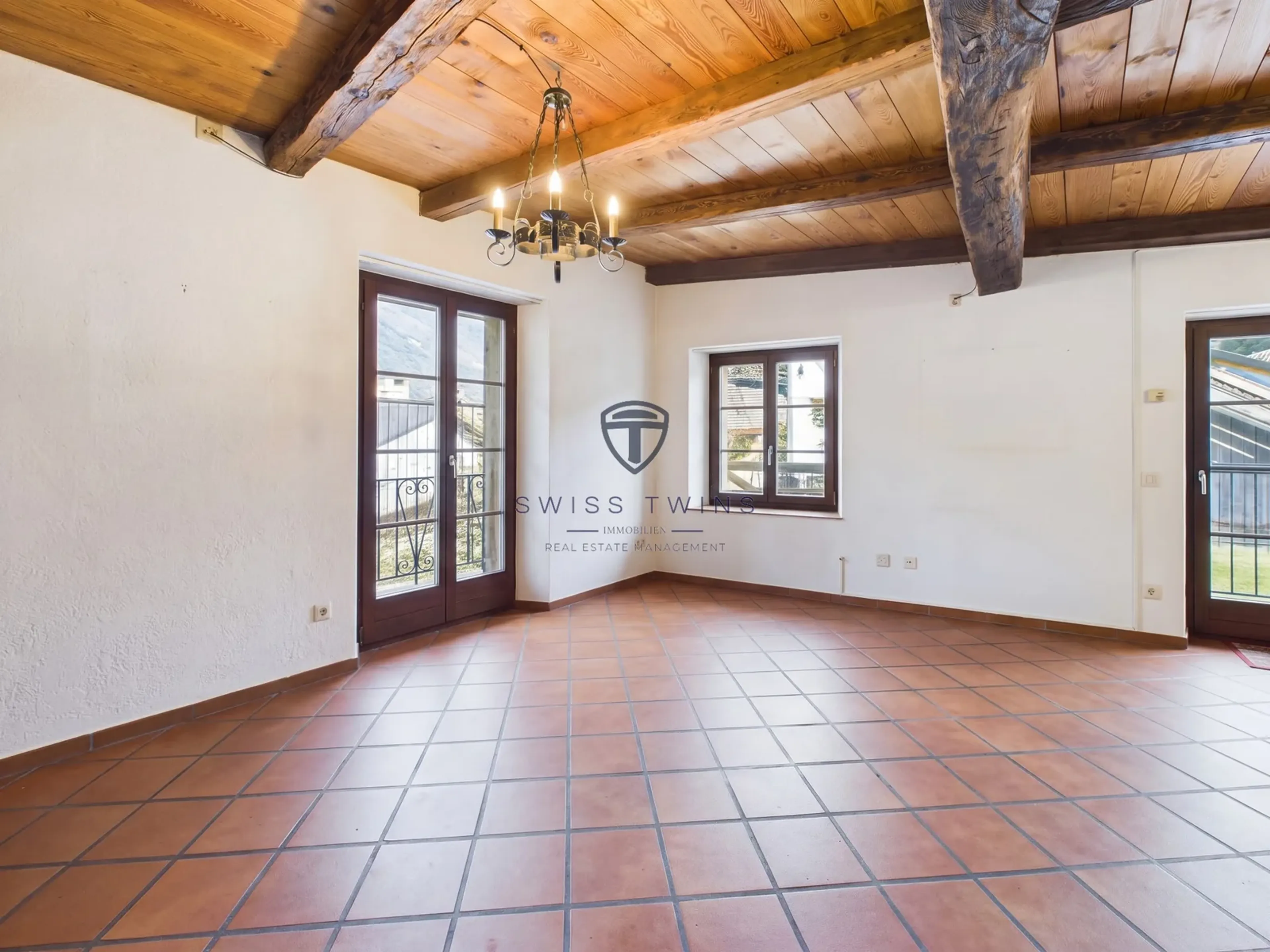 Historischer Charme mit Bergsicht – 3.5-Zimmer-Haushälfte in Preonzo Zu Verkaufen - 3