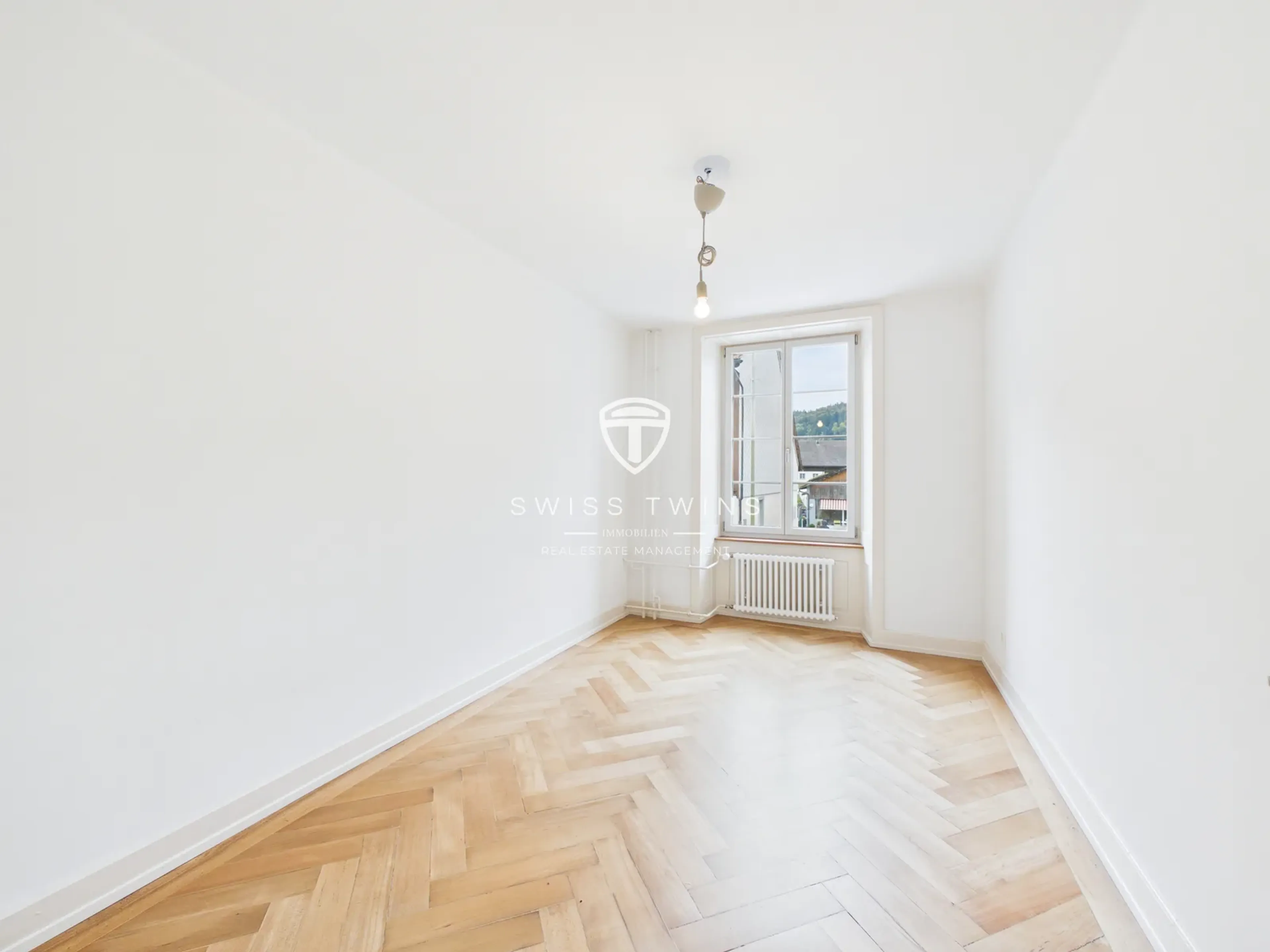 Charmante 3.5-Zimmer-Wohnung mit Balkon in Weiach - 12