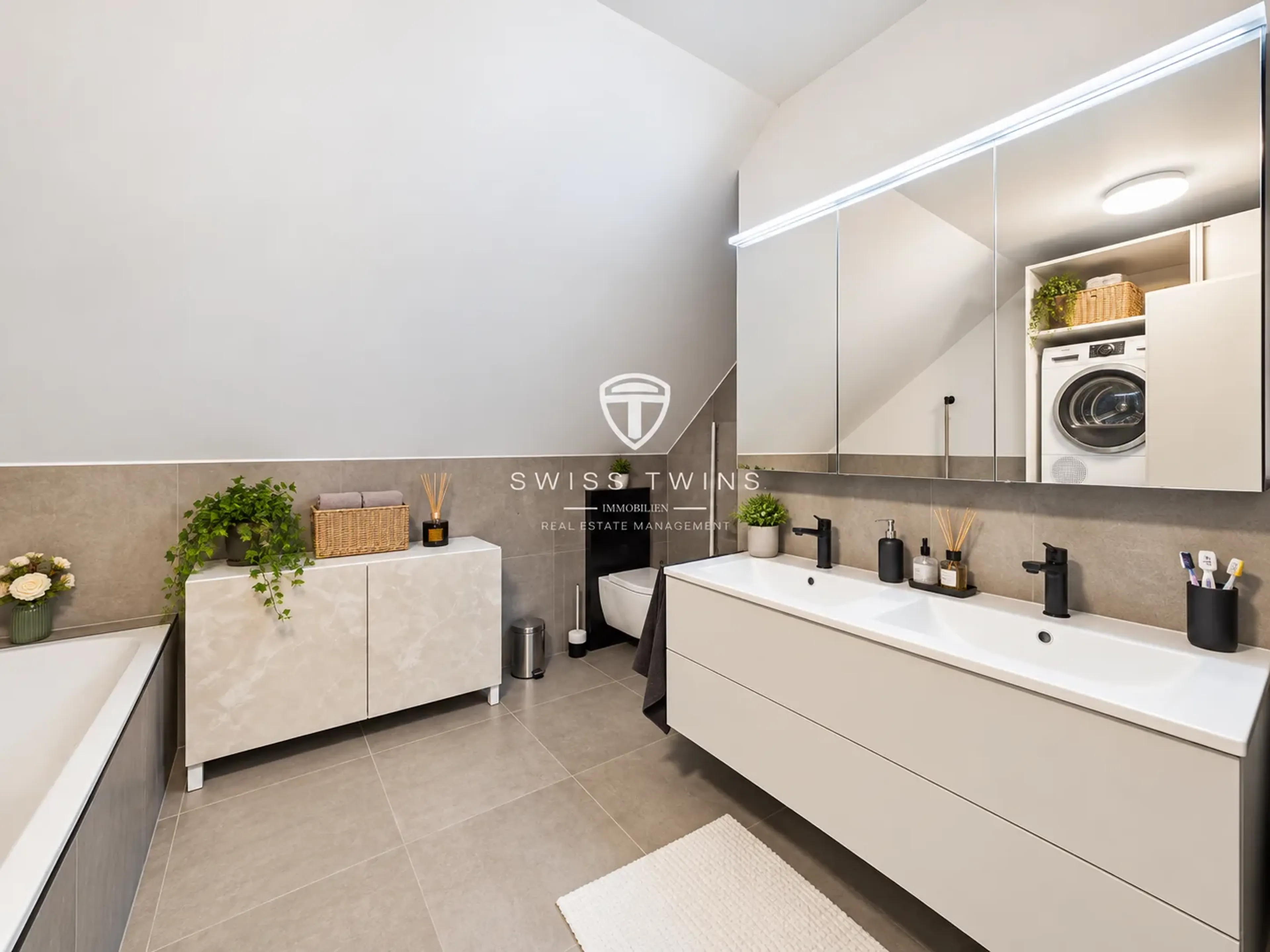 Grosszügige 4.5-Zimmer-Dachwohnung mit Cheminée und zwei Balkonen in Effretikon - 8