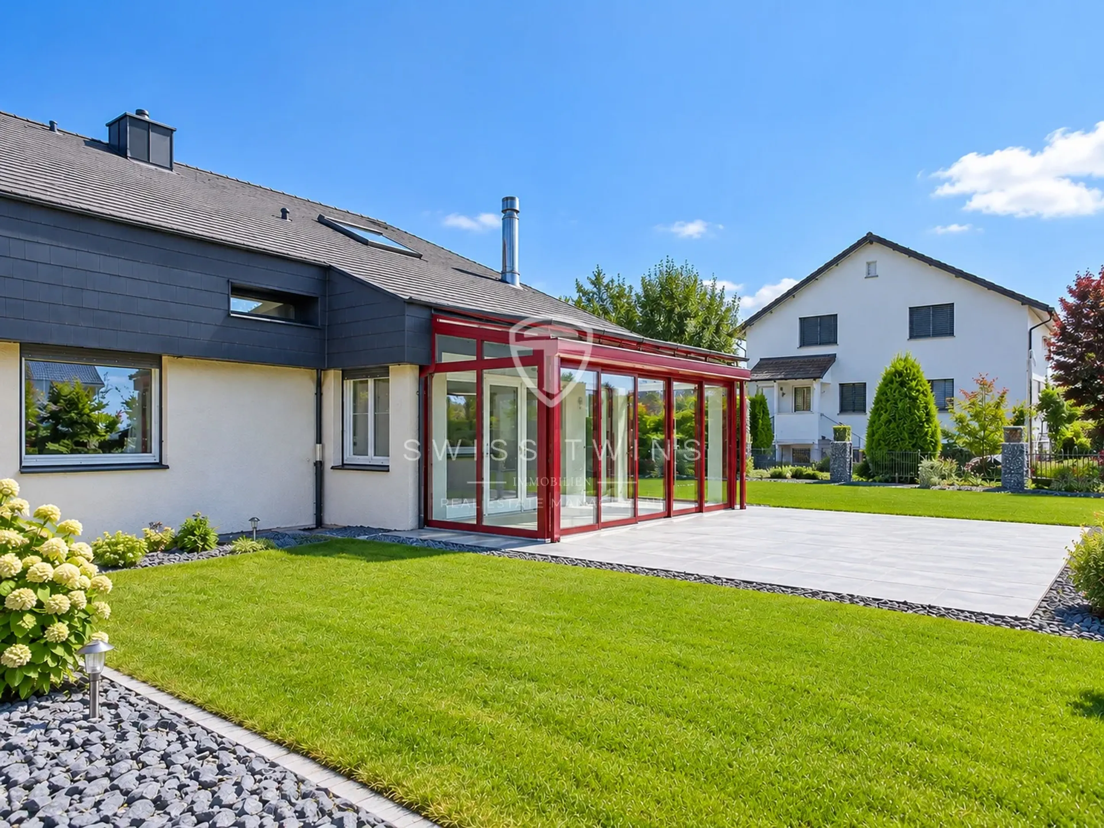 5-Zimmer-Einfamilienhaus mit sonnigem Garten in Kleindöttingen