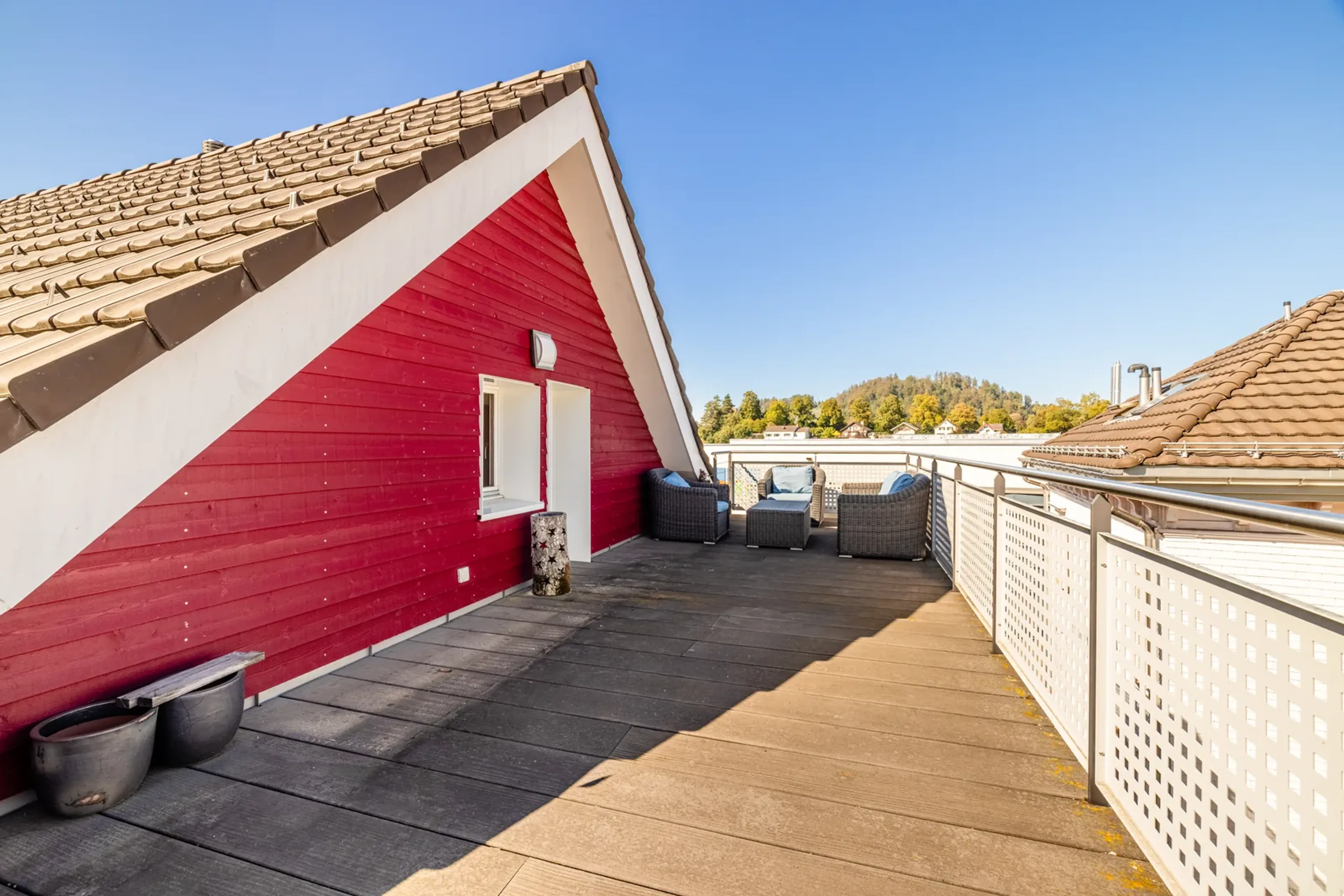 Charmantes 6.5-Zimmer-Doppeleinfamilienhaus in Herisau - 14