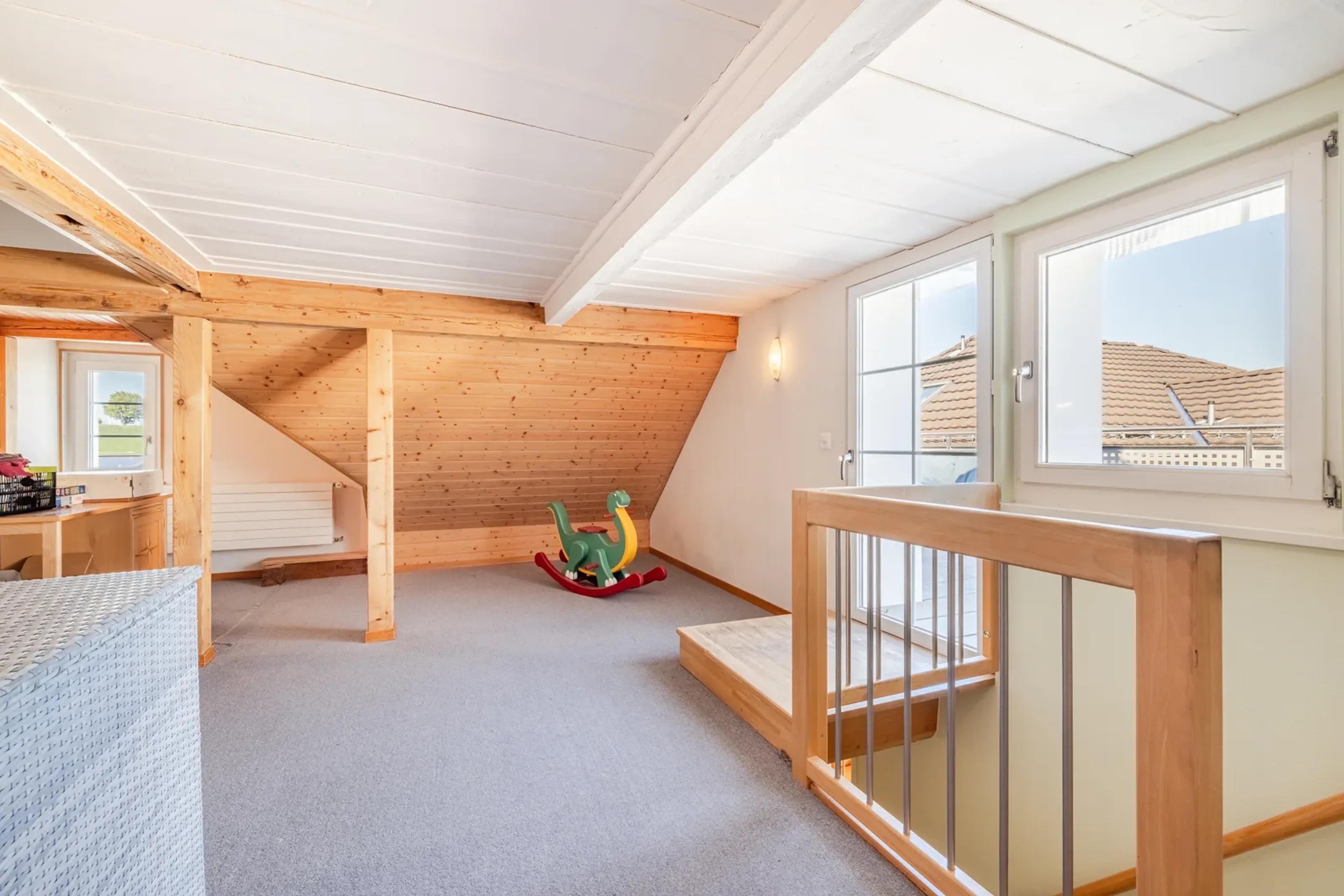 Charmantes 6.5-Zimmer-Doppeleinfamilienhaus in Herisau - 12