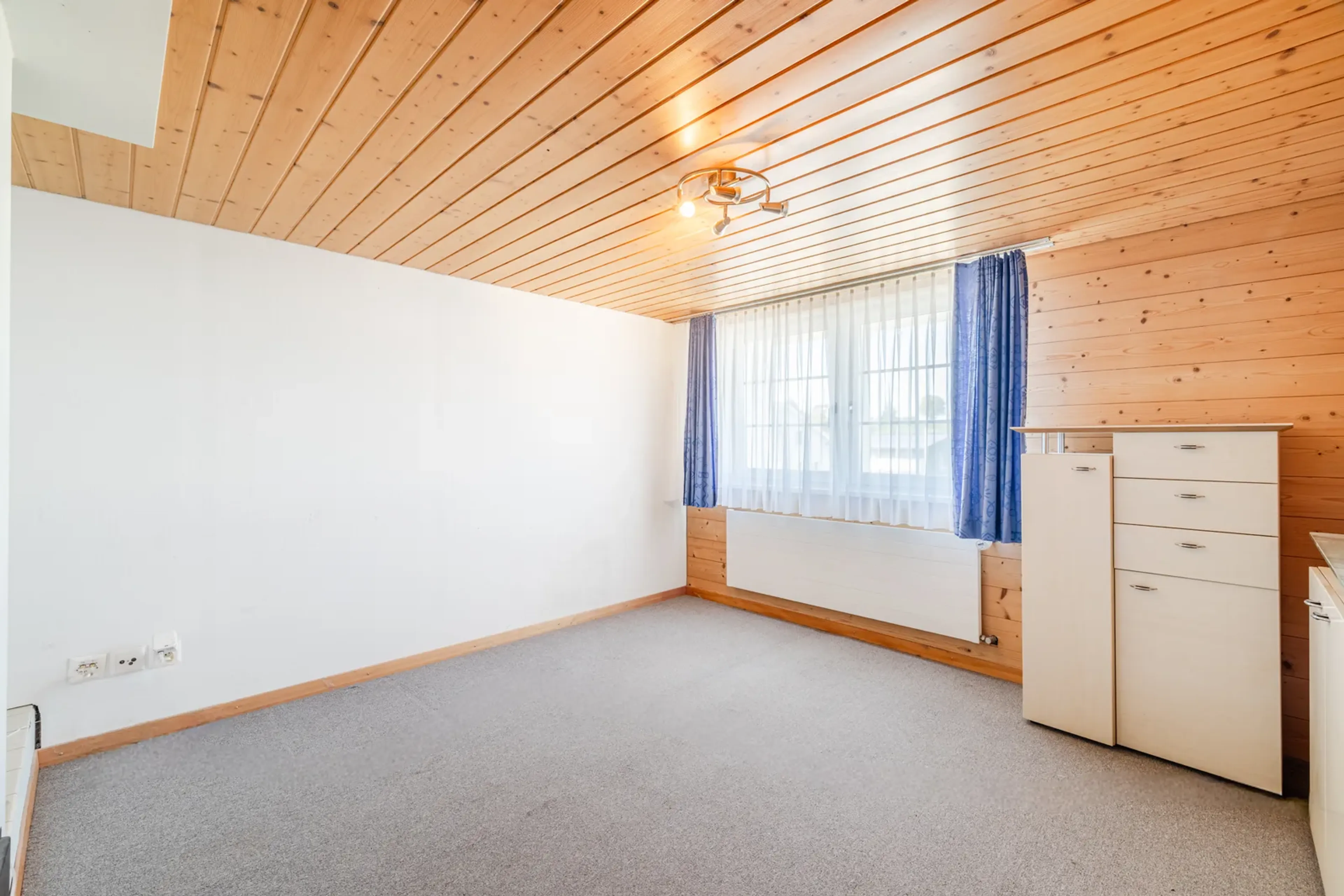 Charmantes 6.5-Zimmer-Doppeleinfamilienhaus in Herisau - 11