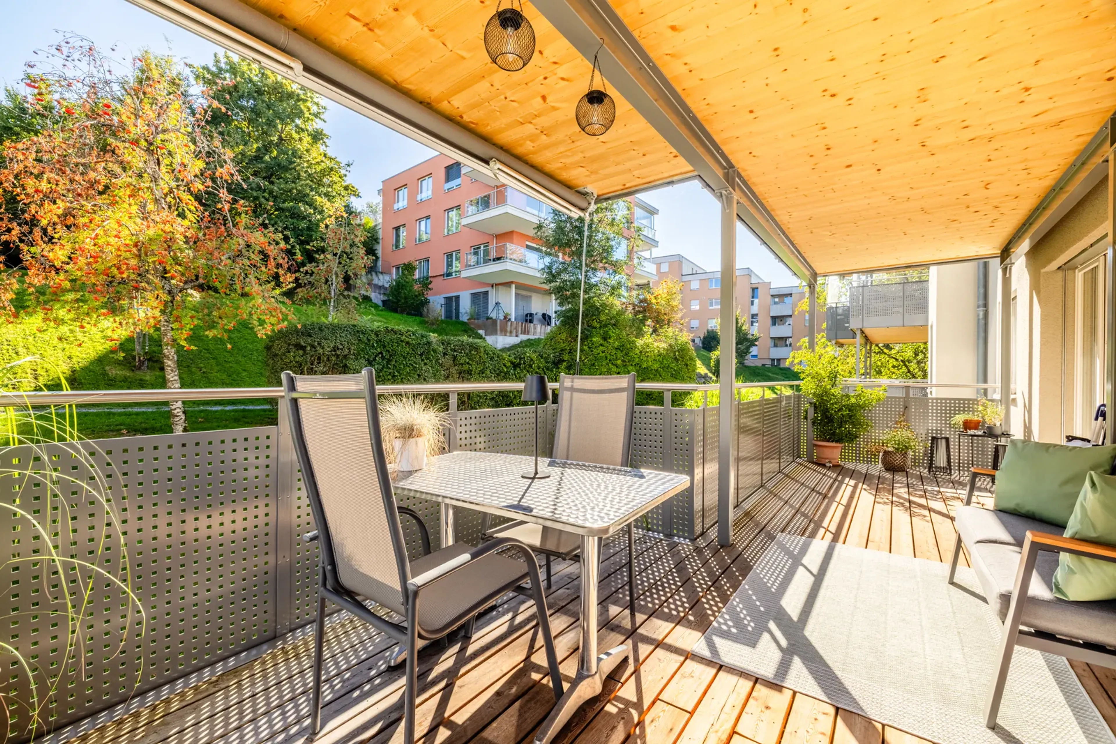 Lichtdurchflutete 3.5-Zimmer-Wohnung mit Balkon  - 13