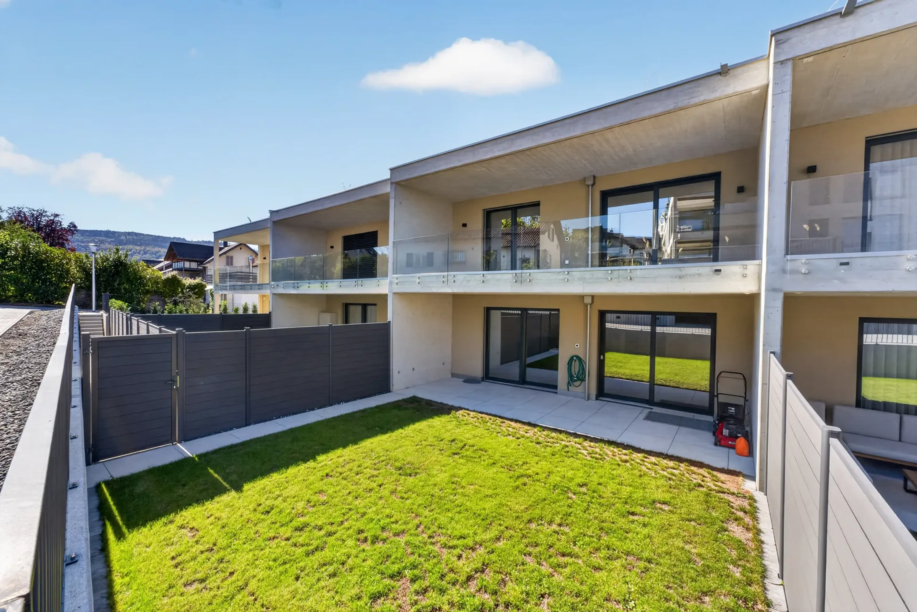 Neues 5.5-Zi.-Reihenhaus mit Garten in Reinach AG kaufen
