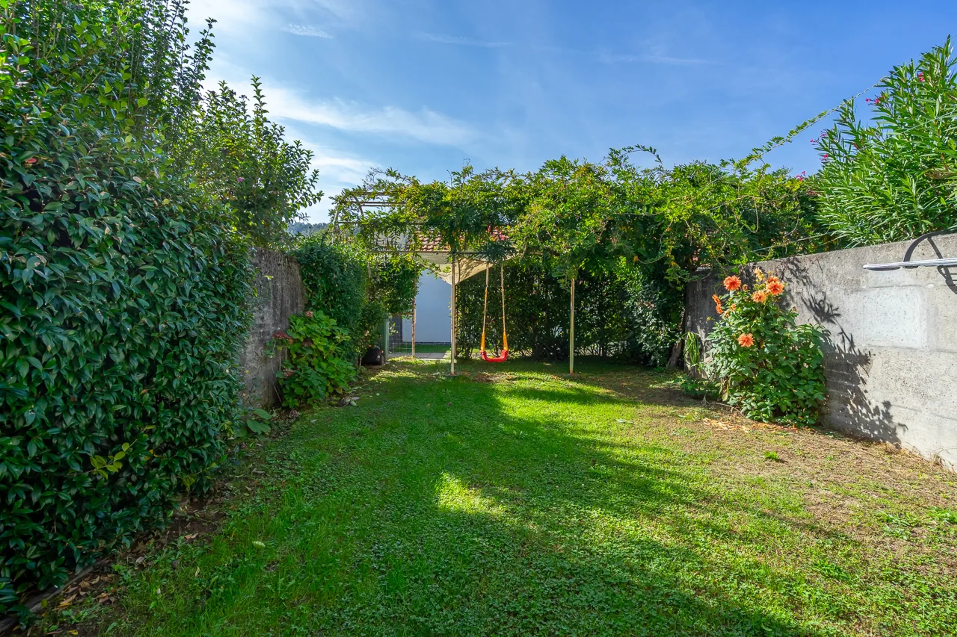 Casa d'angolo a schiera di 5 locali con piscina a Ponte Capriasca - 12
