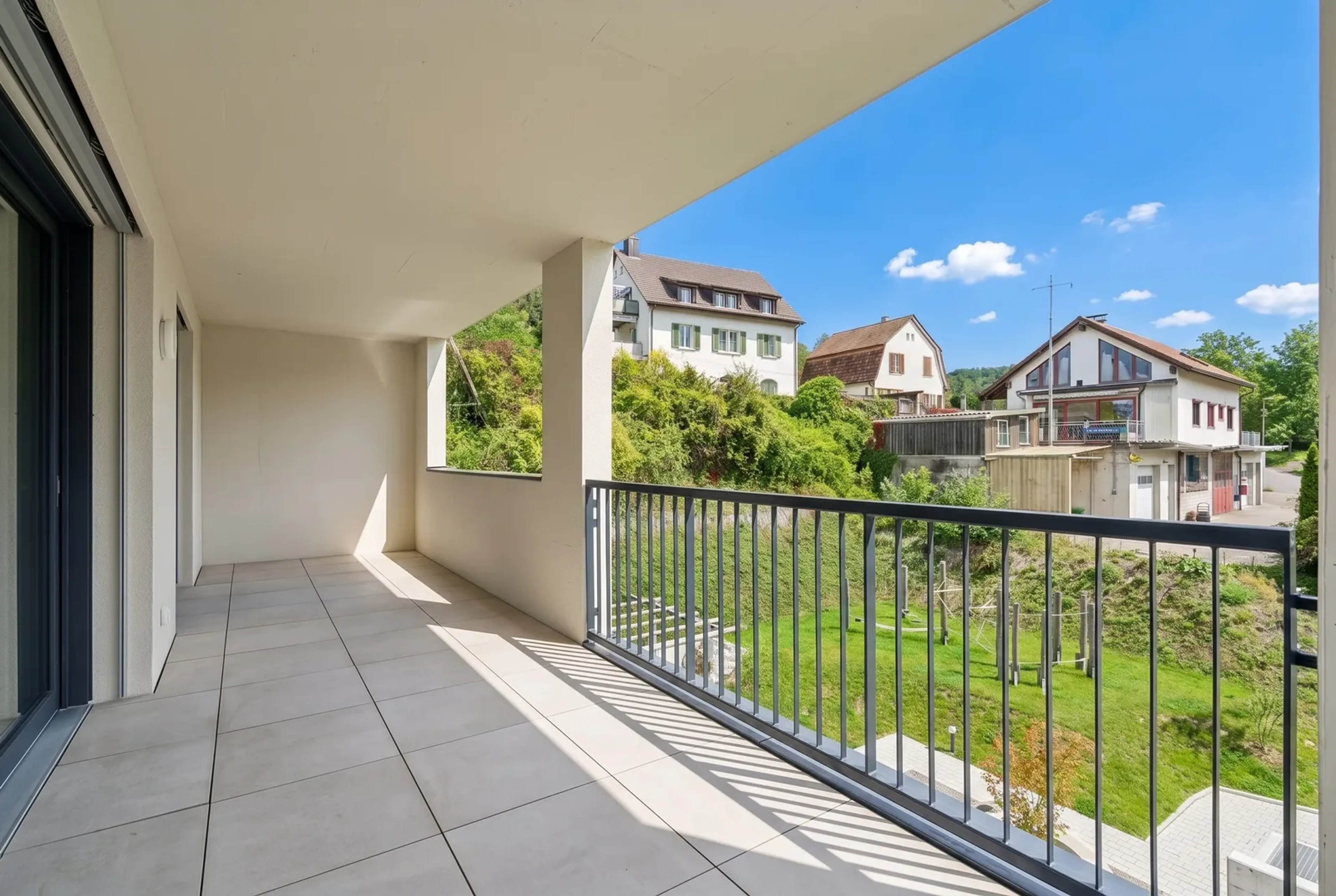 Vermietete 2.5-Zi-Neubauwohnung mit 20 m² Balkon – Tiefgaragenplatz inklusive - 7