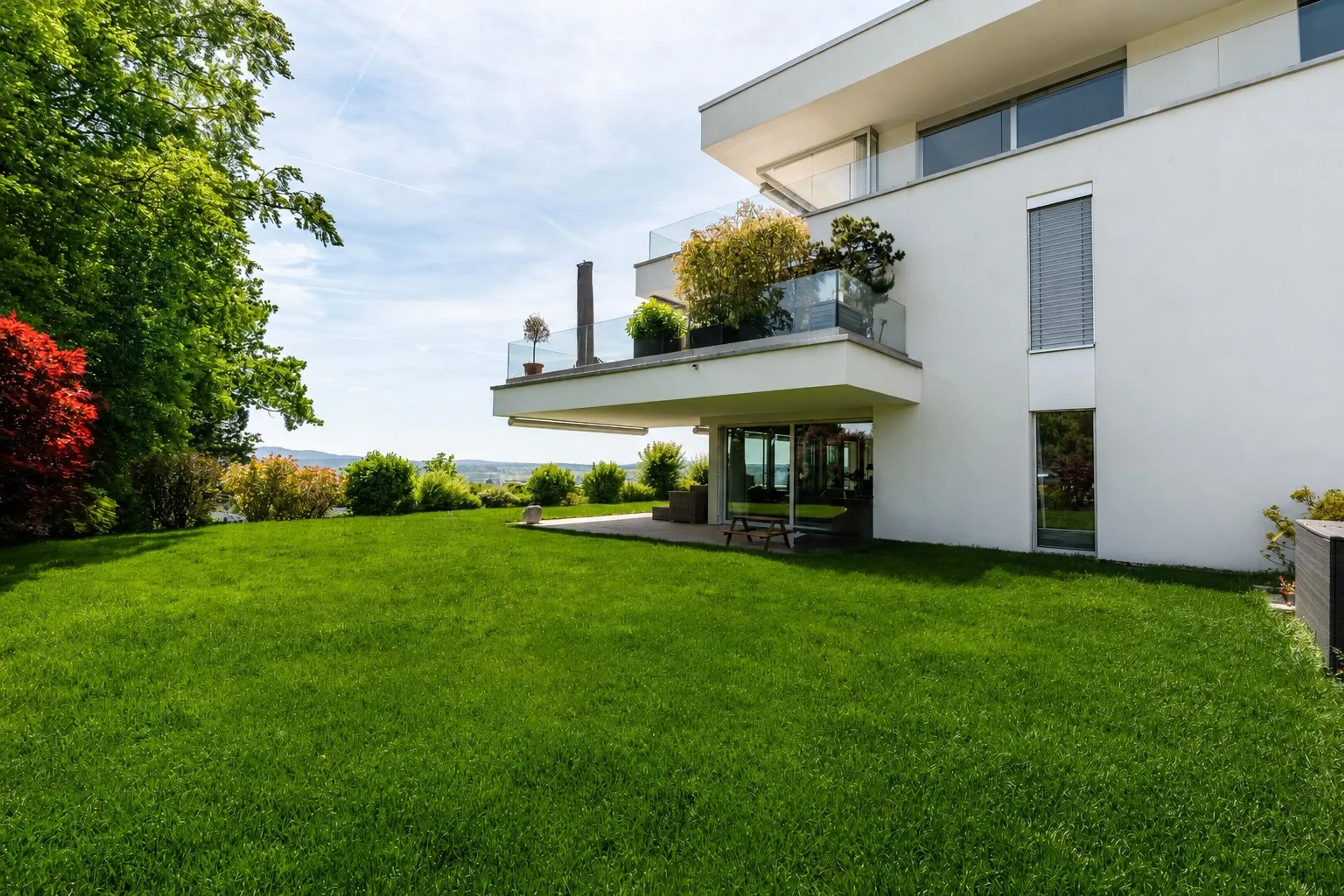 Grosszügige Gartenwohnung mit Traumaussicht inklusive zwei Garagenplätzen - 12