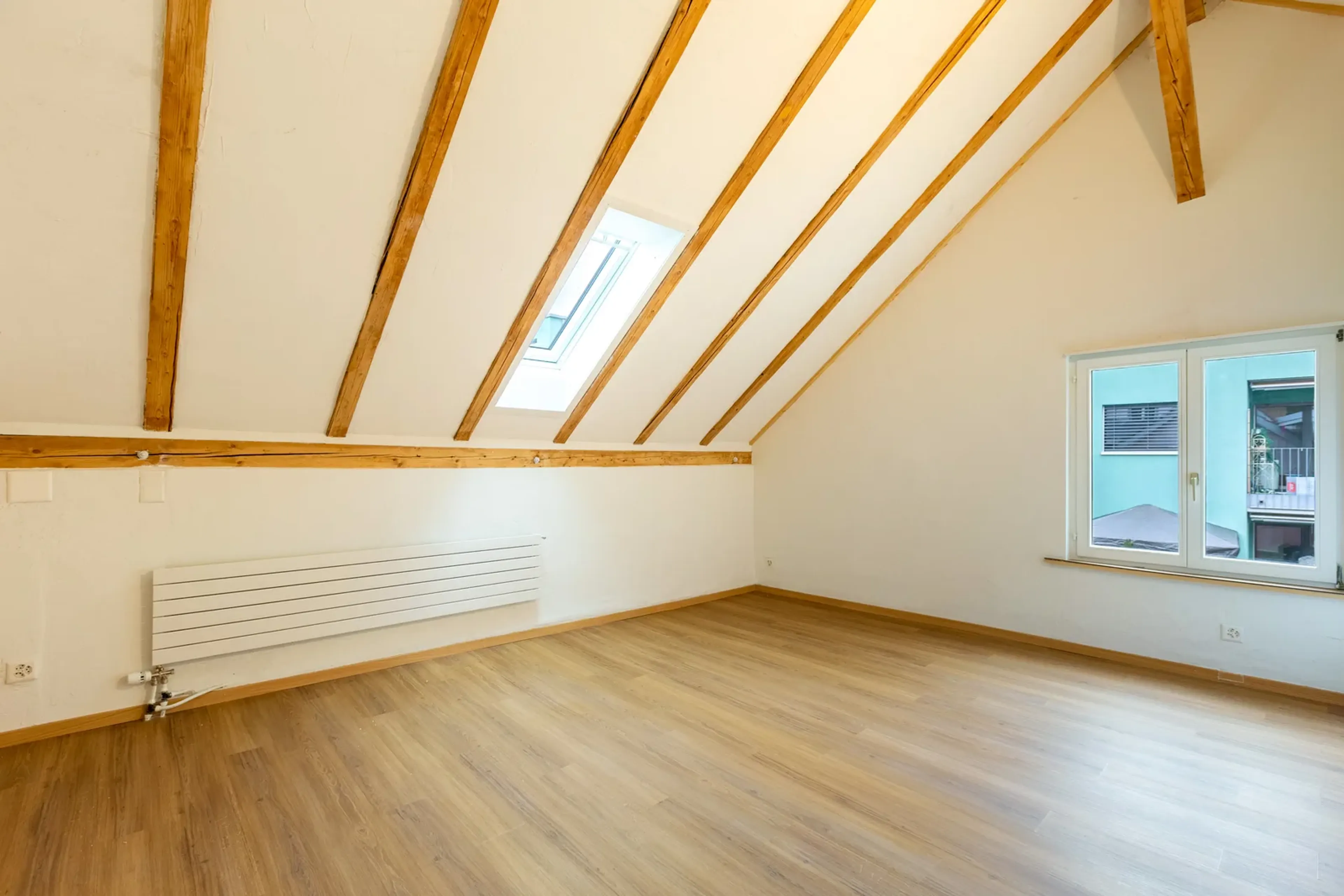 Frisch renoviertes 3.5-Zi.-Doppeleinfamilienhaus in Kollbrunn mieten - 4