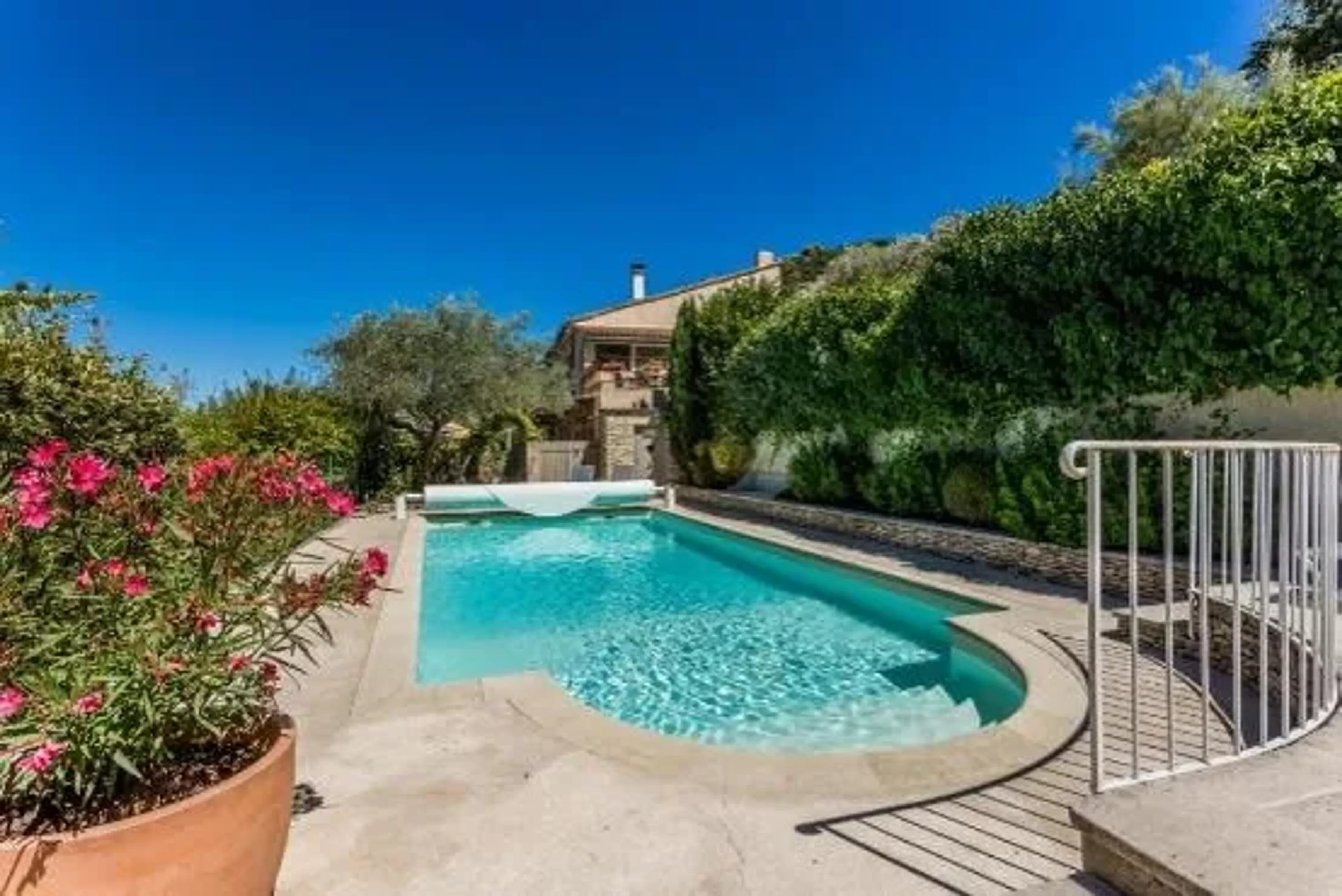 Luberon: Gästehaus in der Provence zu verkaufen