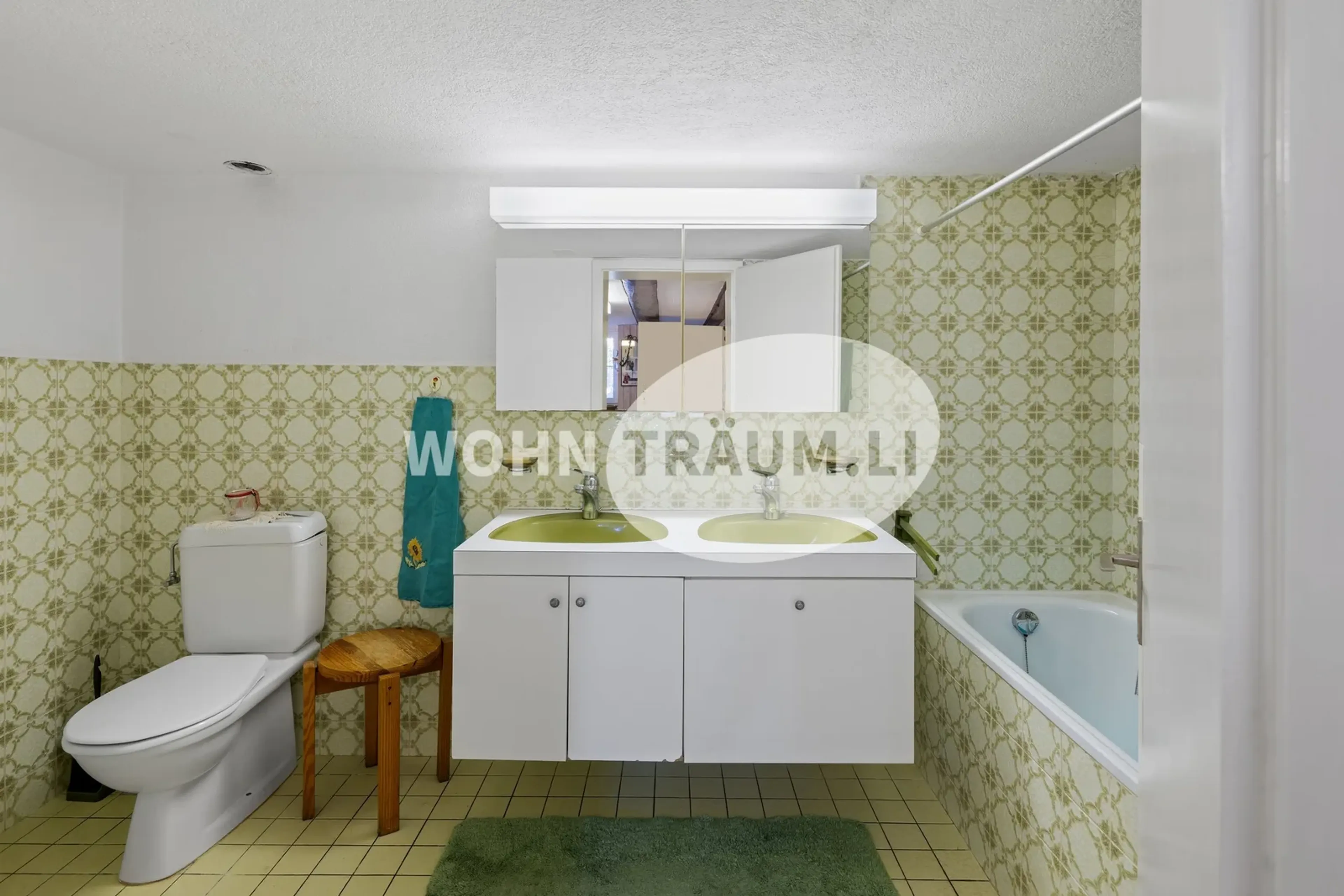 8-Zimmer Eckhausteil mit Gartenhaus und grossem Grundstück - 17