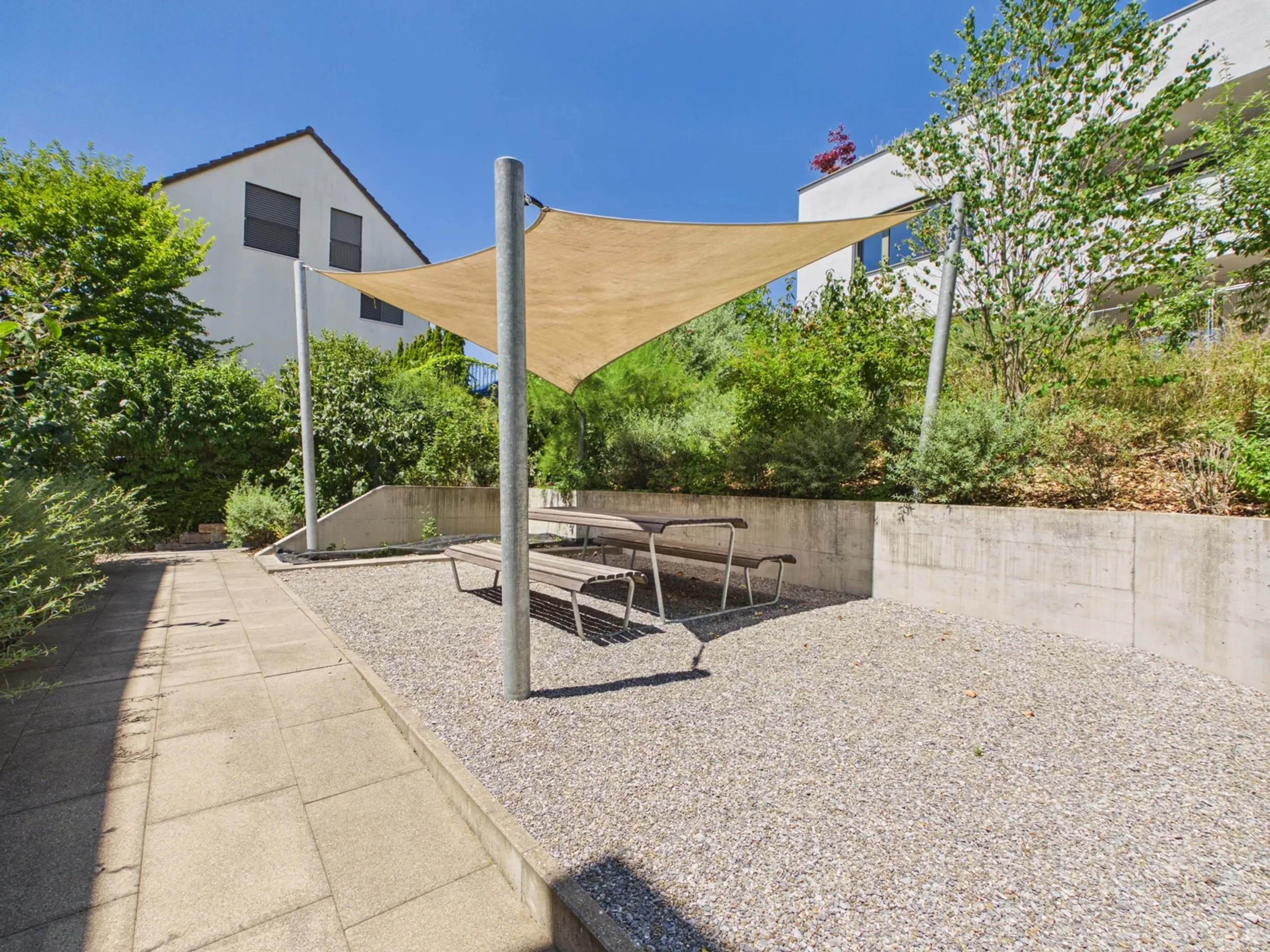 Modernes Wohnen mit Südbalkon in Stadtnähe - 17