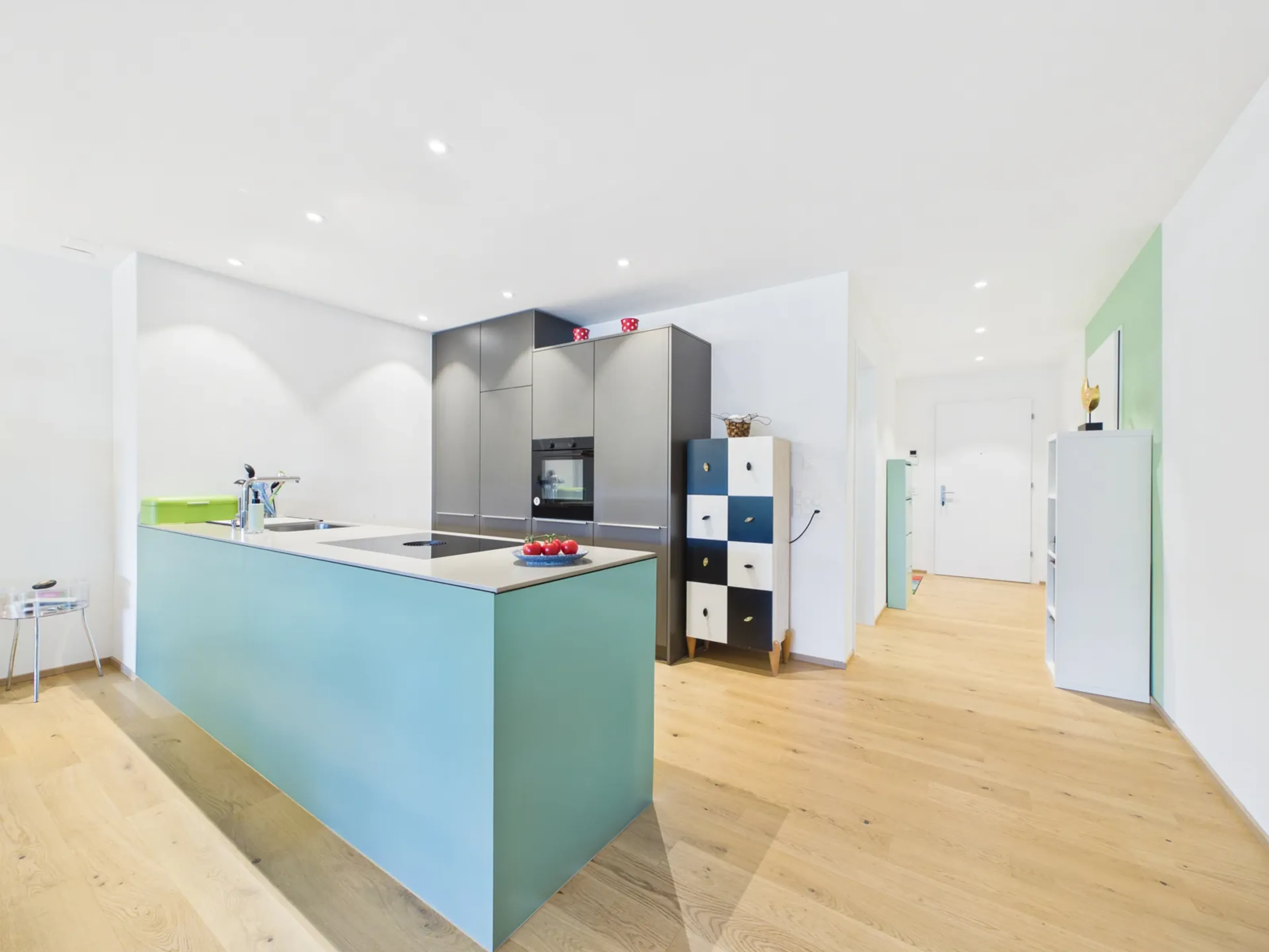 Hochwertige 2.5 Zimmer Wohnung mit grosszügigem Balkon - 4