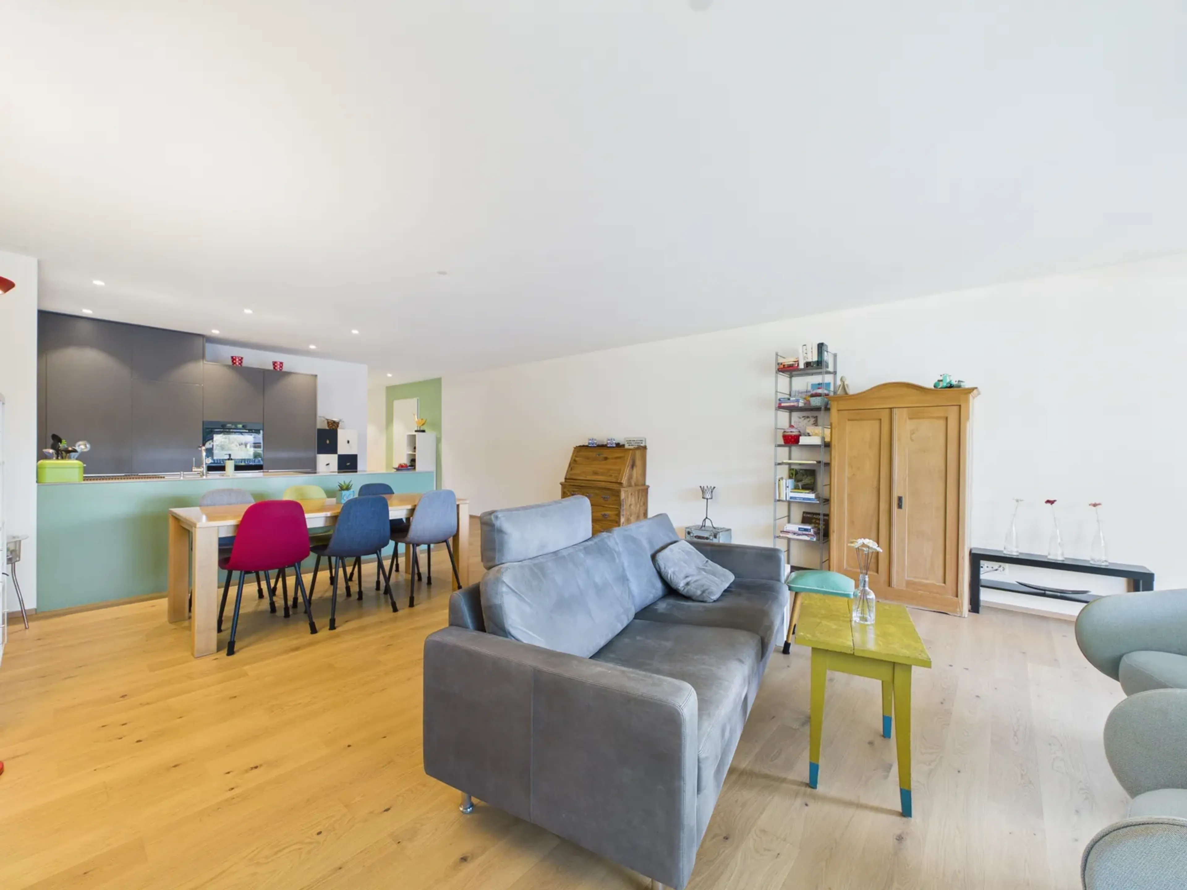 Hochwertige 2.5 Zimmer Wohnung mit grosszügigem Balkon - 9