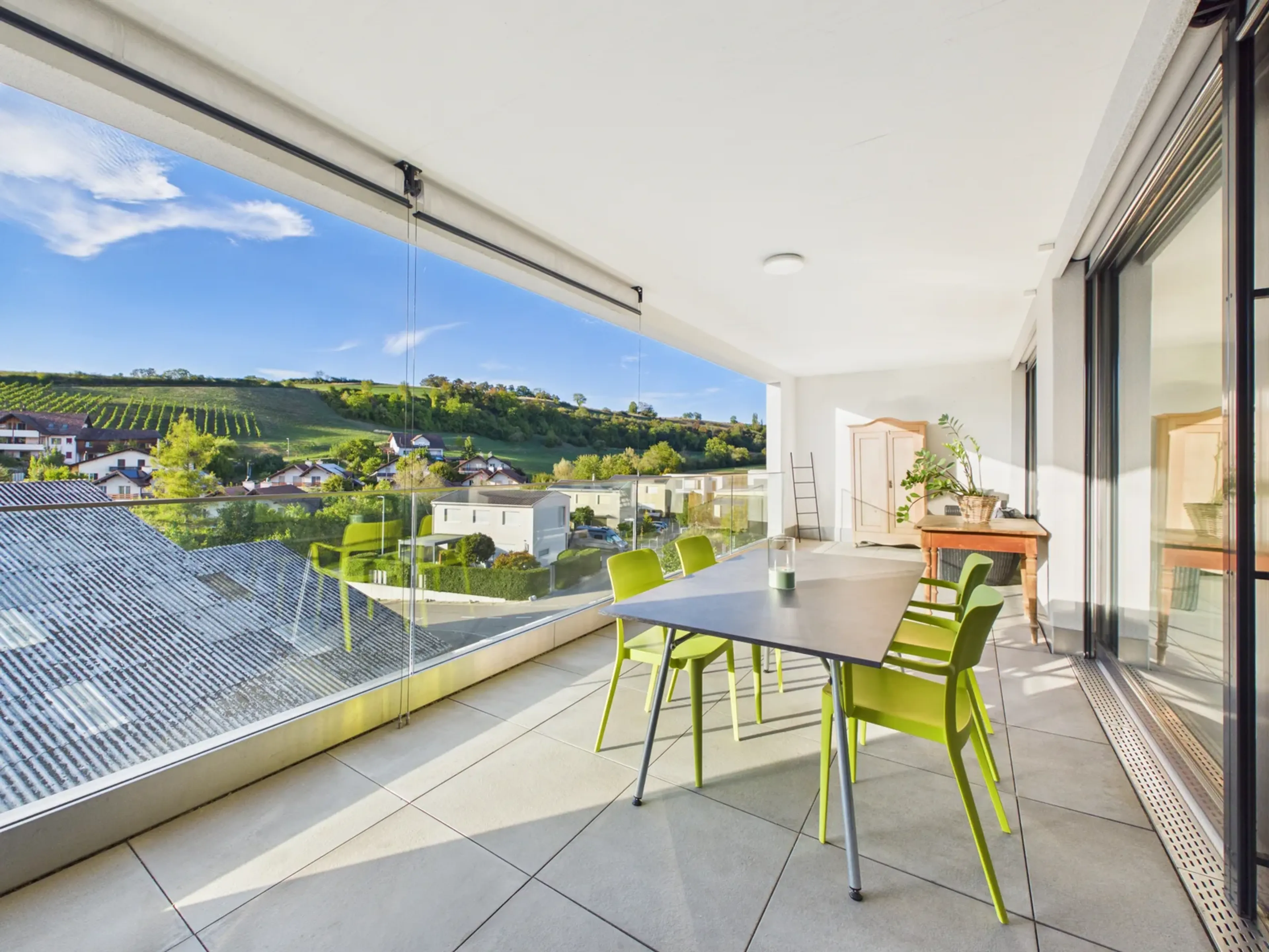 Hochwertige 2.5 Zimmer Wohnung mit grosszügigem Balkon - 4