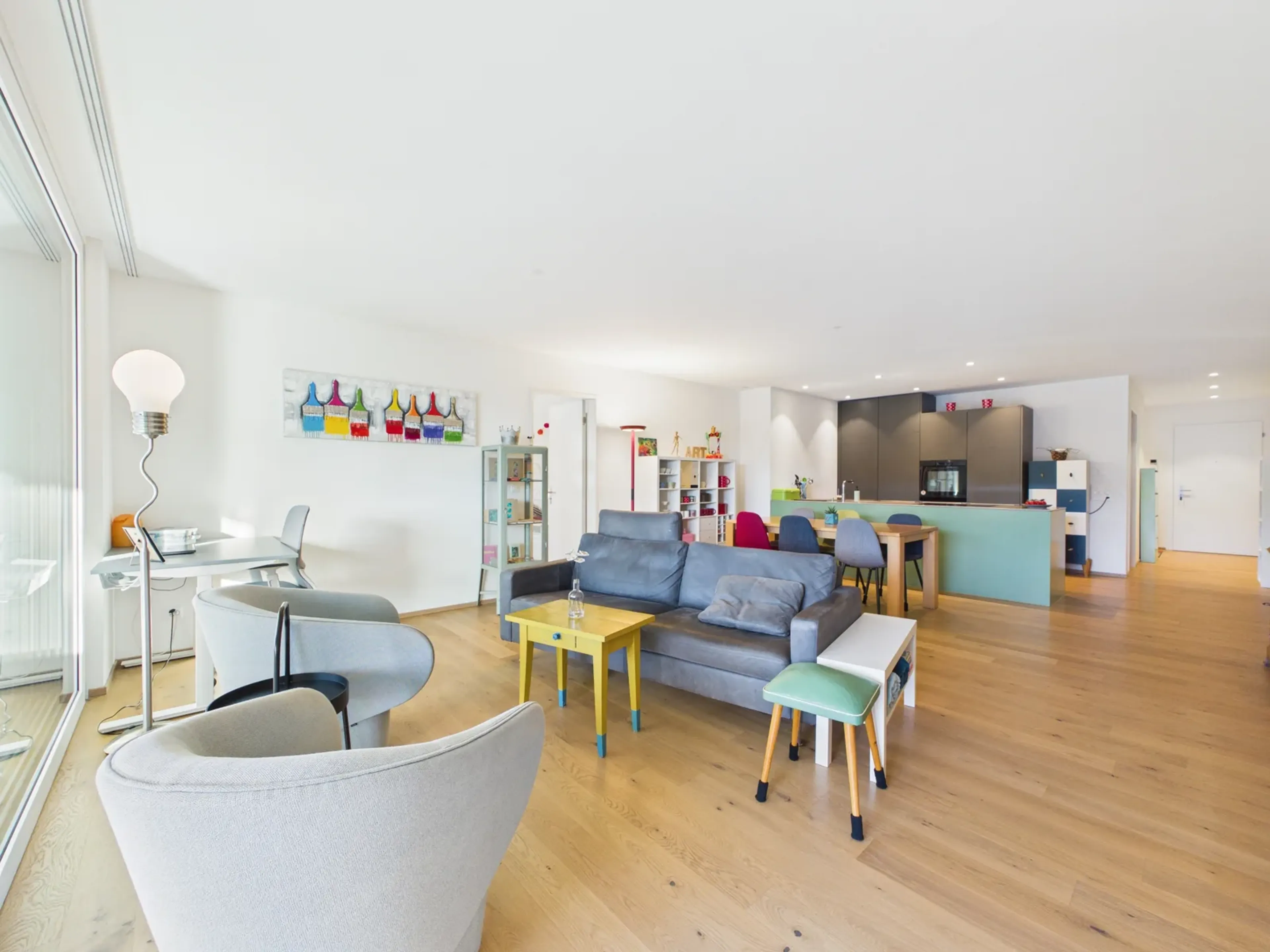 Hochwertige 2.5 Zimmer Wohnung mit grosszügigem Balkon - 8