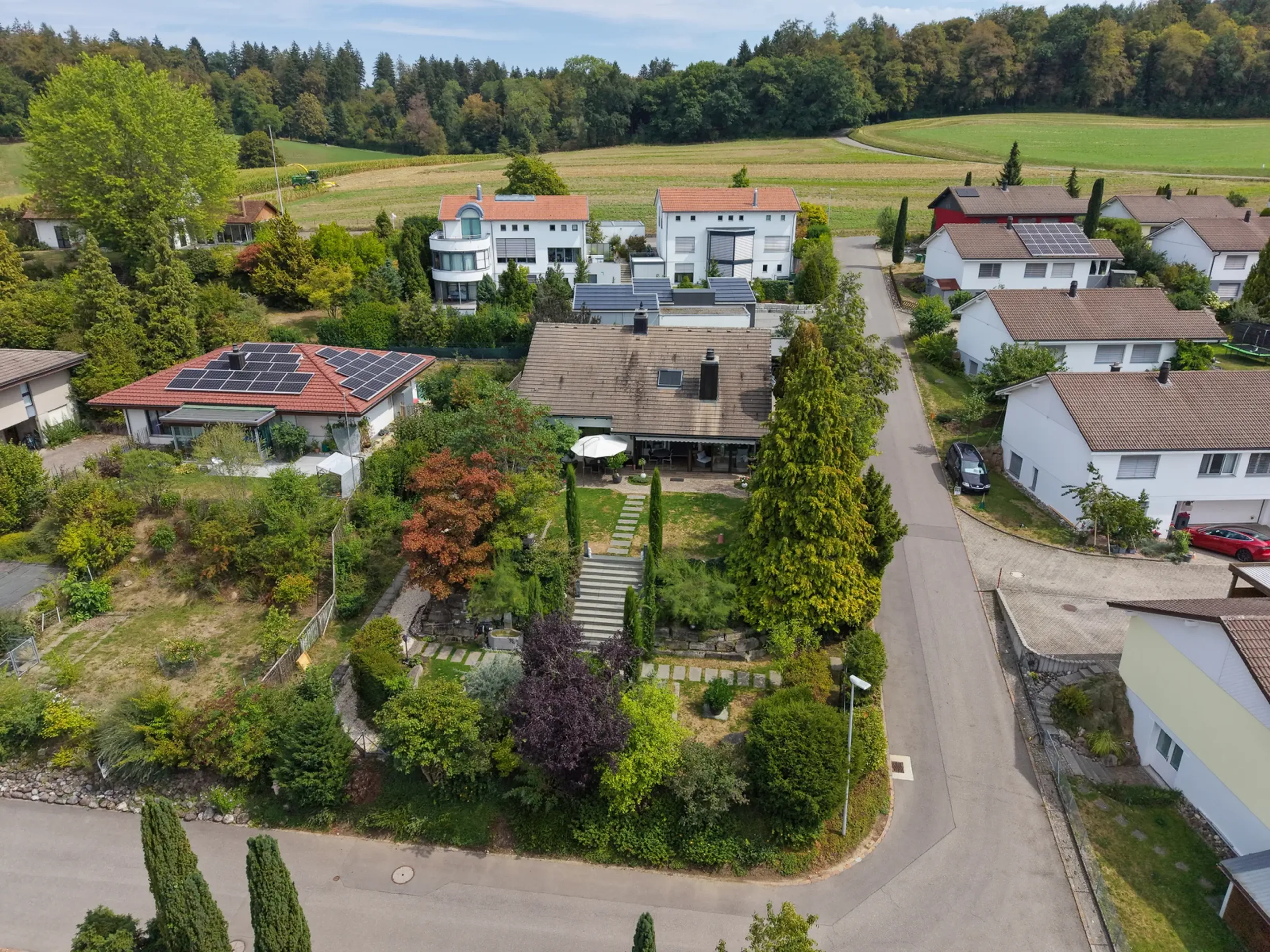 5.5-Zimmer-Einfamilienhaus mit idyllischem Gartenparadies in Reinach AG - 5