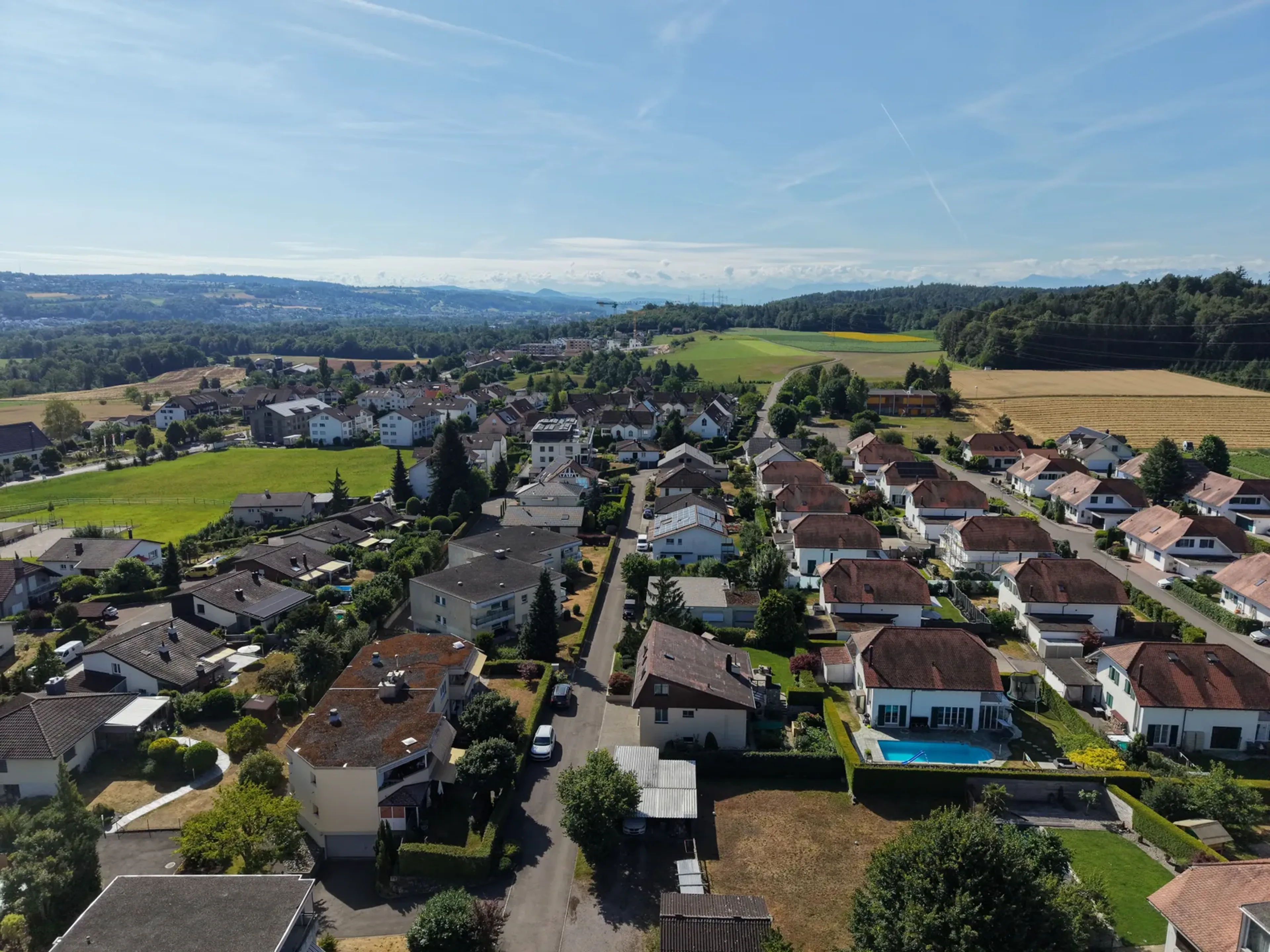 Grosszügiges 6.5-Zimmer-Einfamilienhaus an ruhiger Privatstrasse - 22