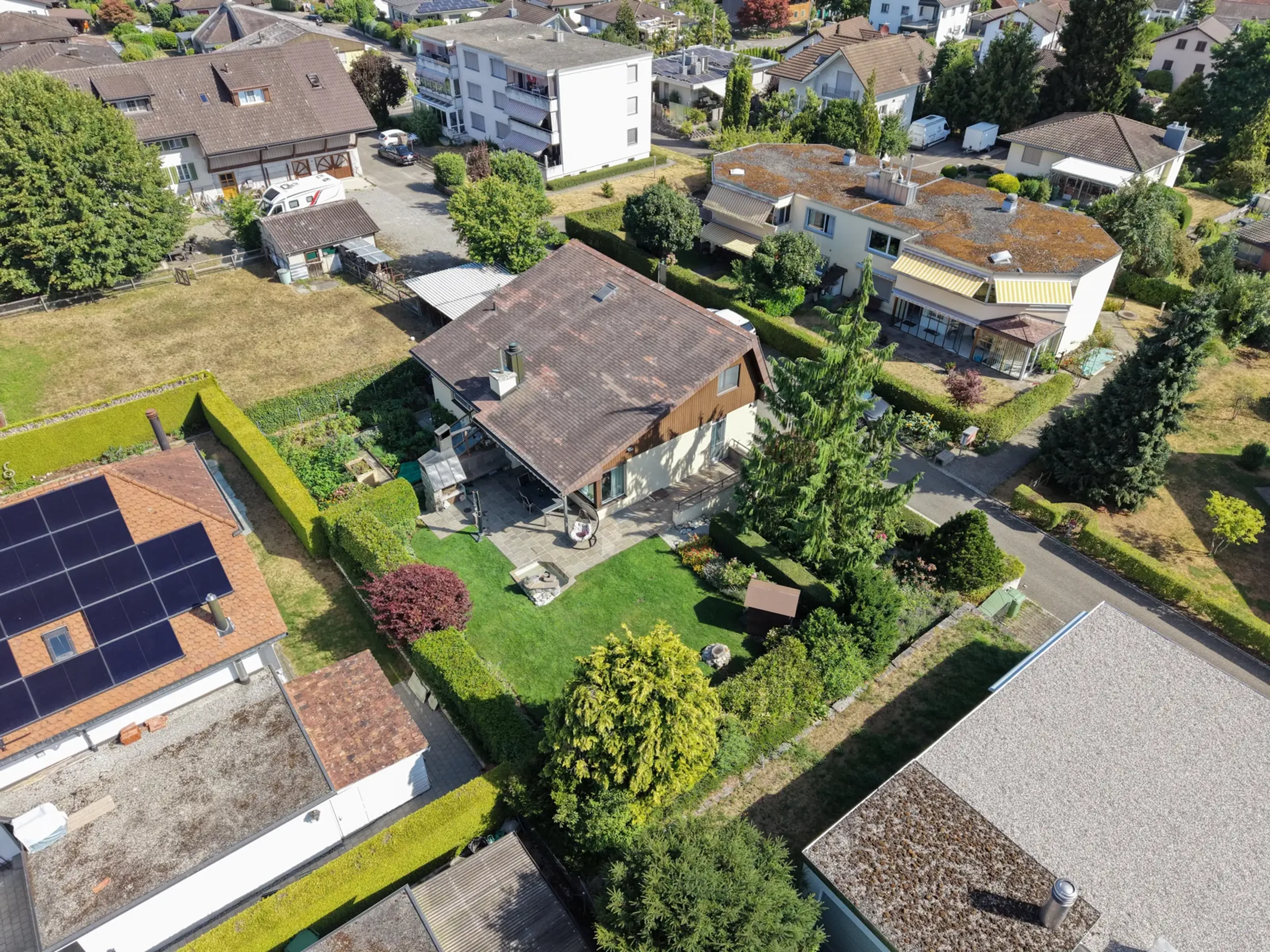Grosszügiges 6.5-Zimmer-Einfamilienhaus an ruhiger Privatstrasse - 24