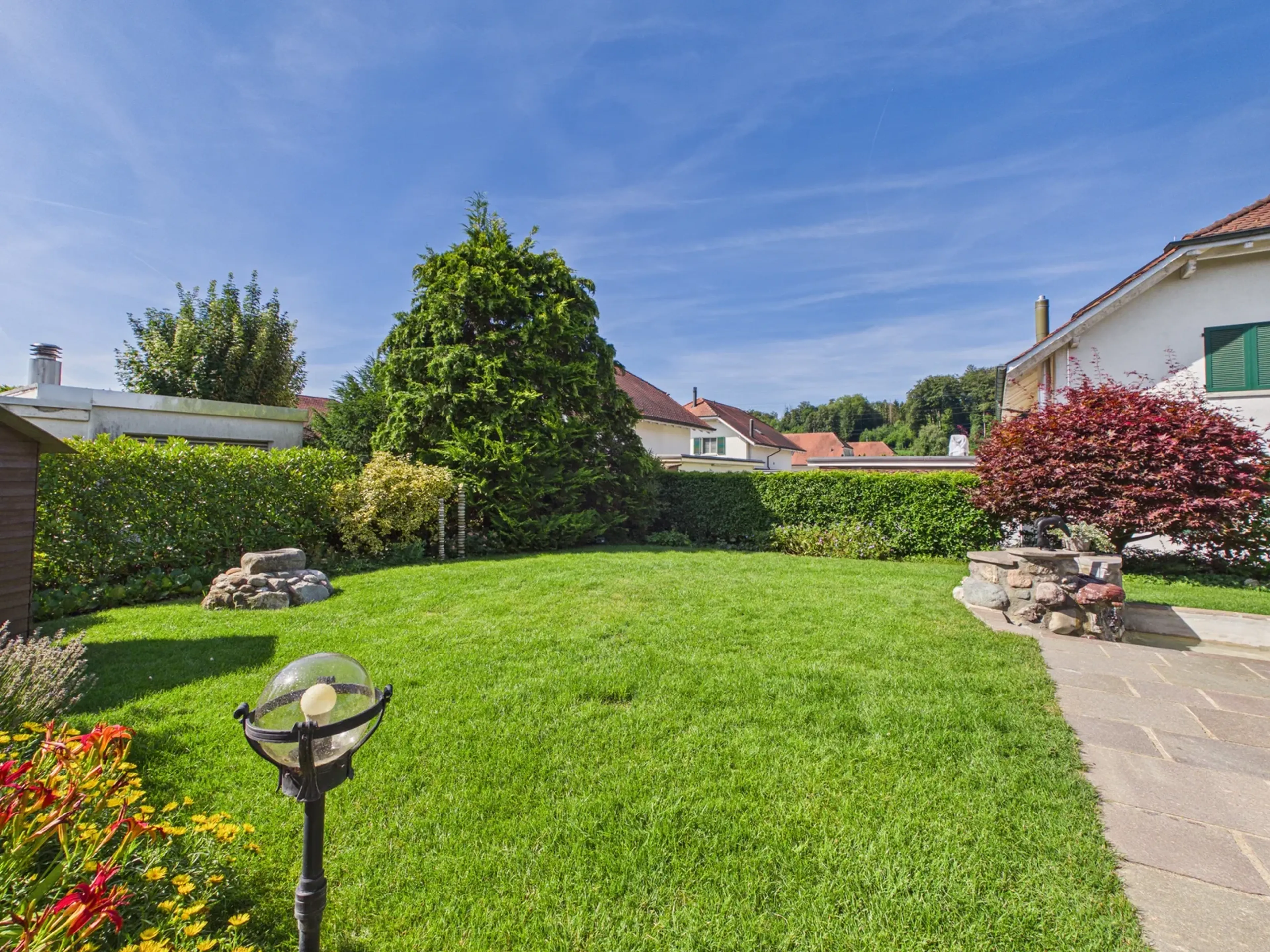 Grosszügiges 6.5-Zimmer-Einfamilienhaus an ruhiger Privatstrasse - 4