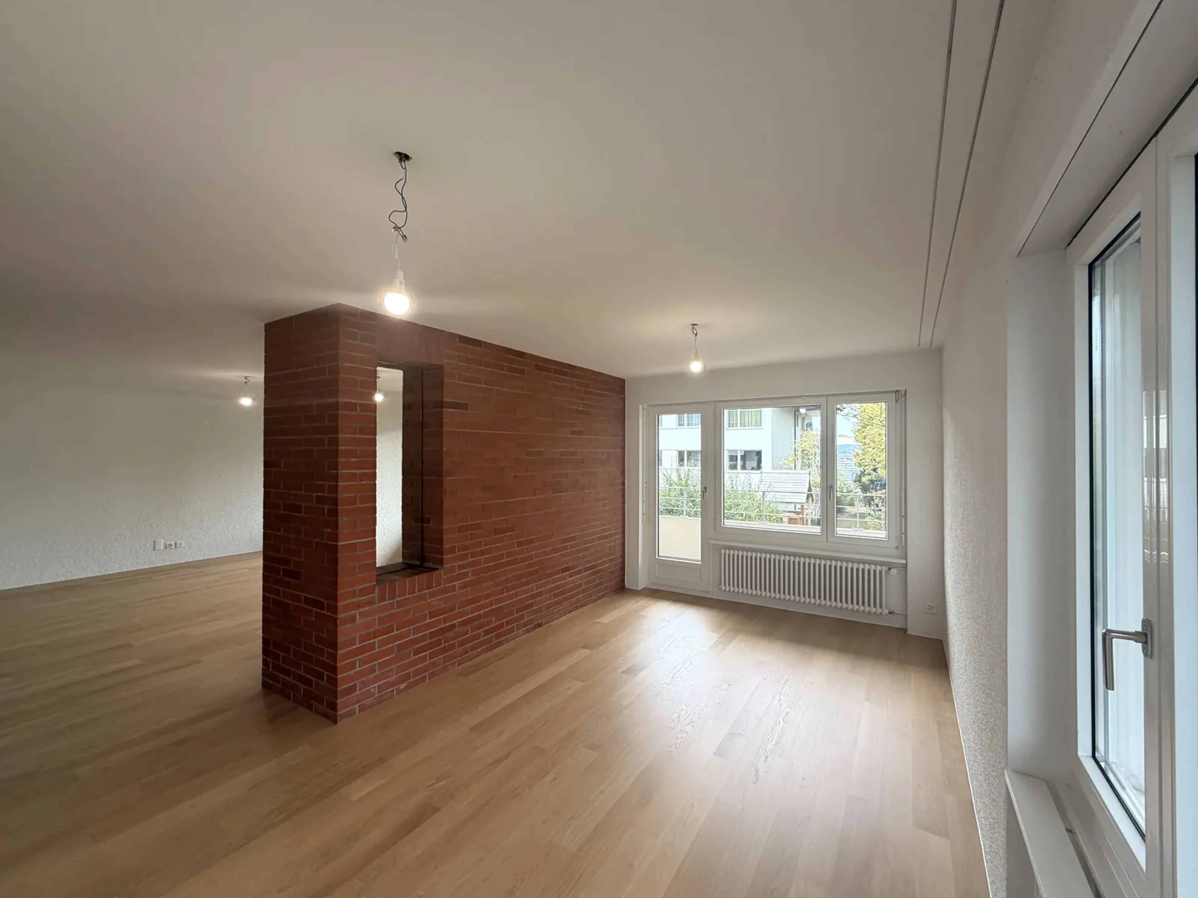 Erstbezug: sanierte 6-Zimmer-Wohnung mit Eckbalkon in Widen kaufen - 4