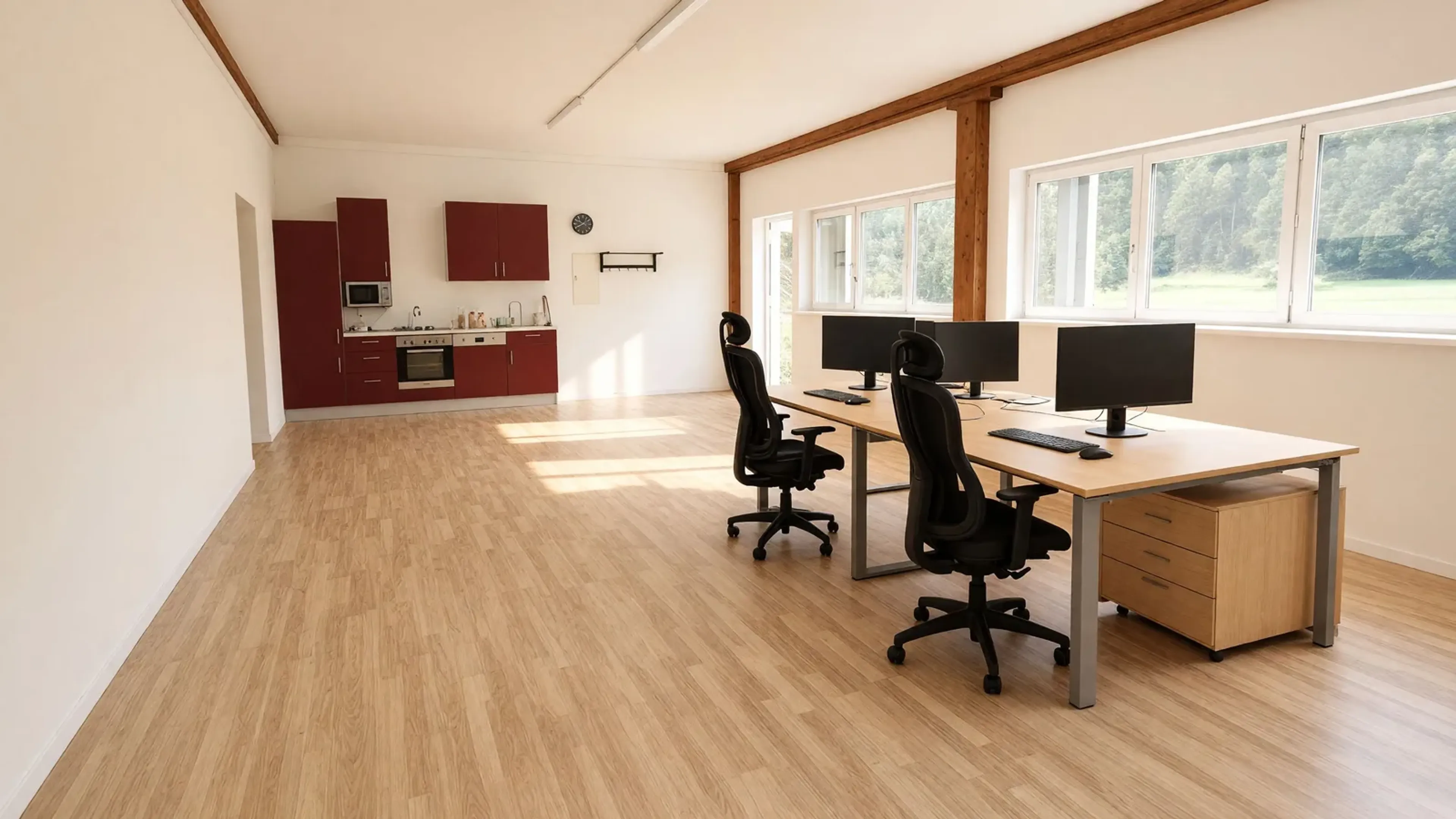 Helles 100 m² Büro mit Lift in Ried mieten