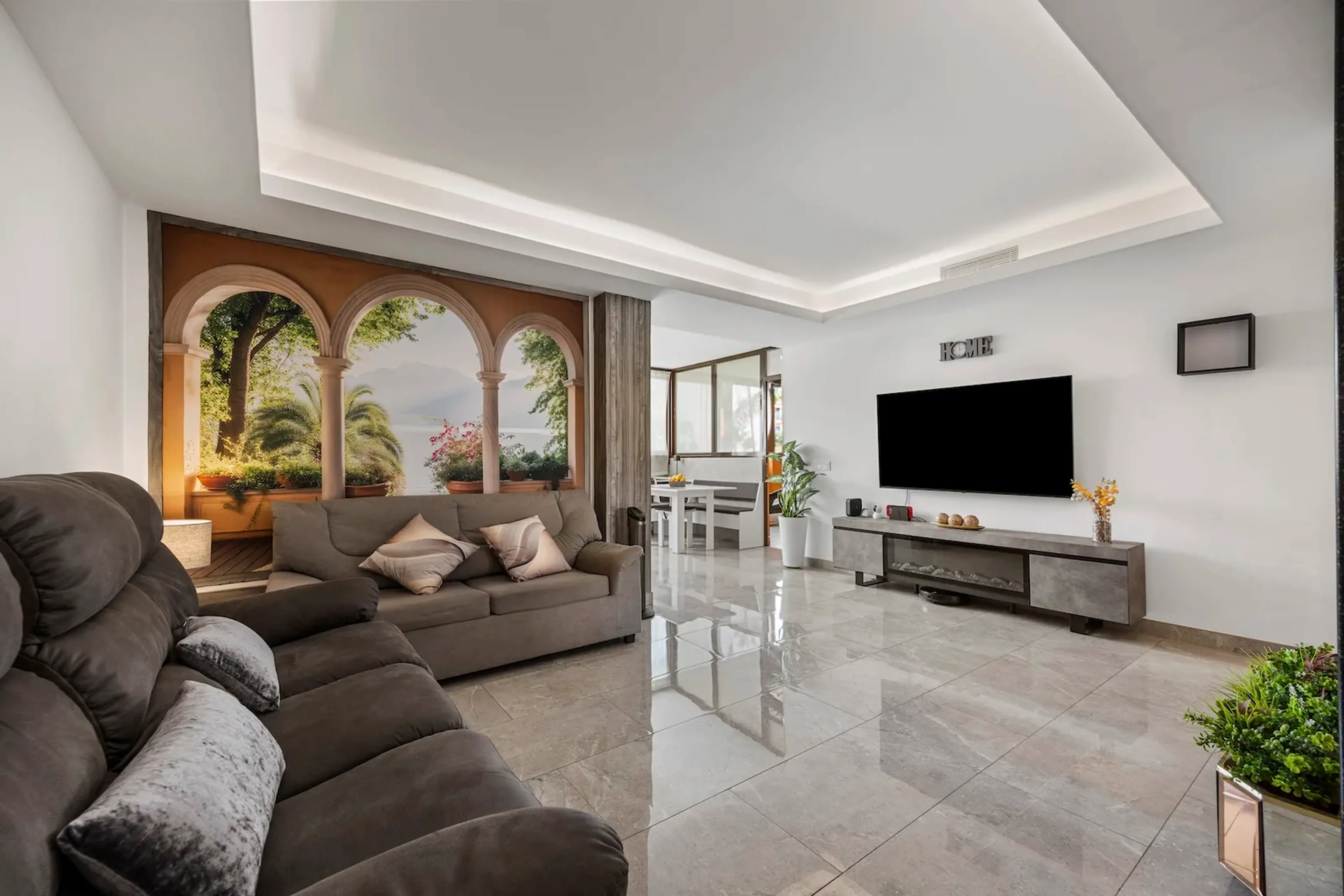 3-Zimmer-Wohnung mit 35 m² Terrasse und Poolanlage in Marbella - 3