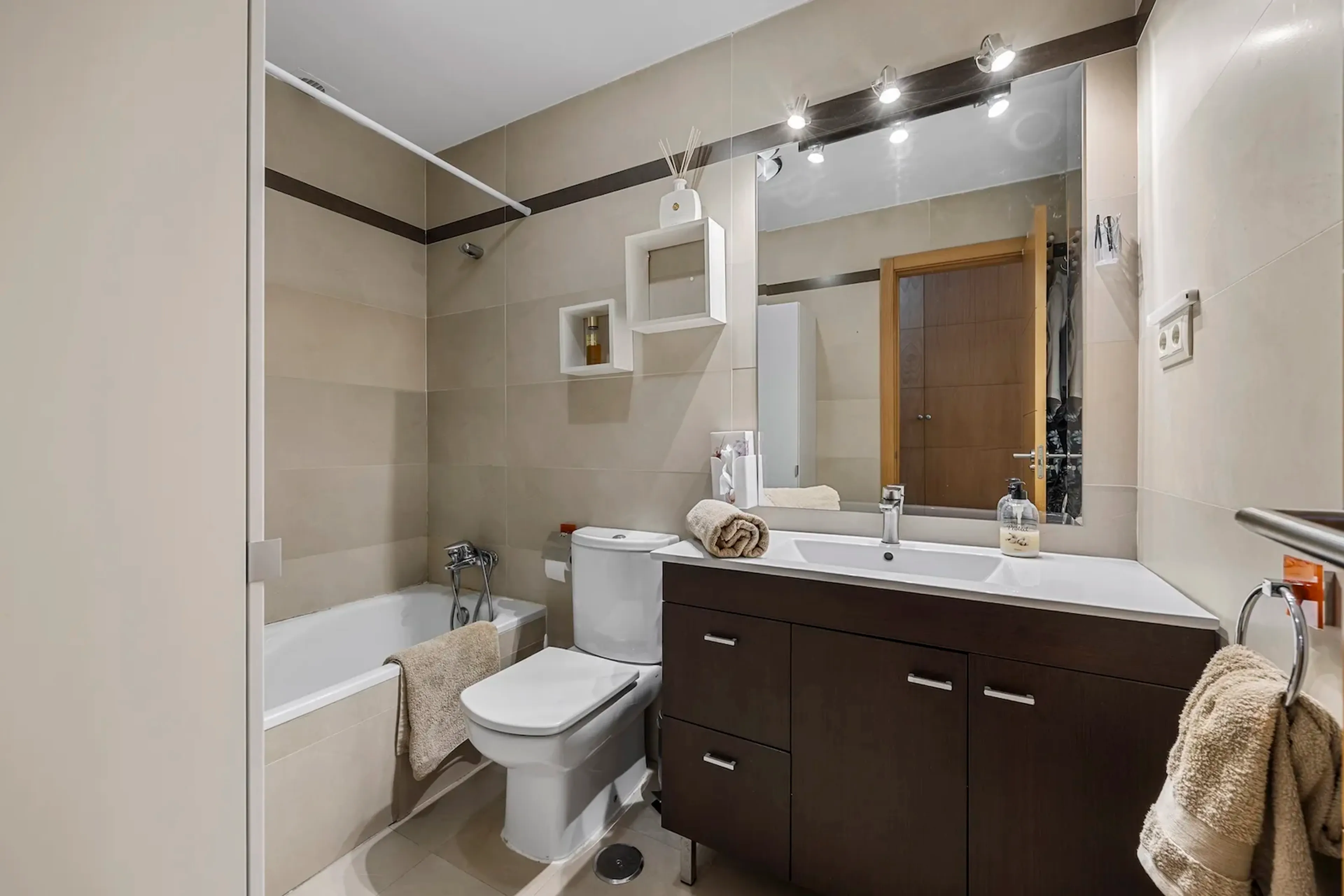 3-Zimmer-Wohnung mit 35 m² Terrasse und Poolanlage in Marbella - 11