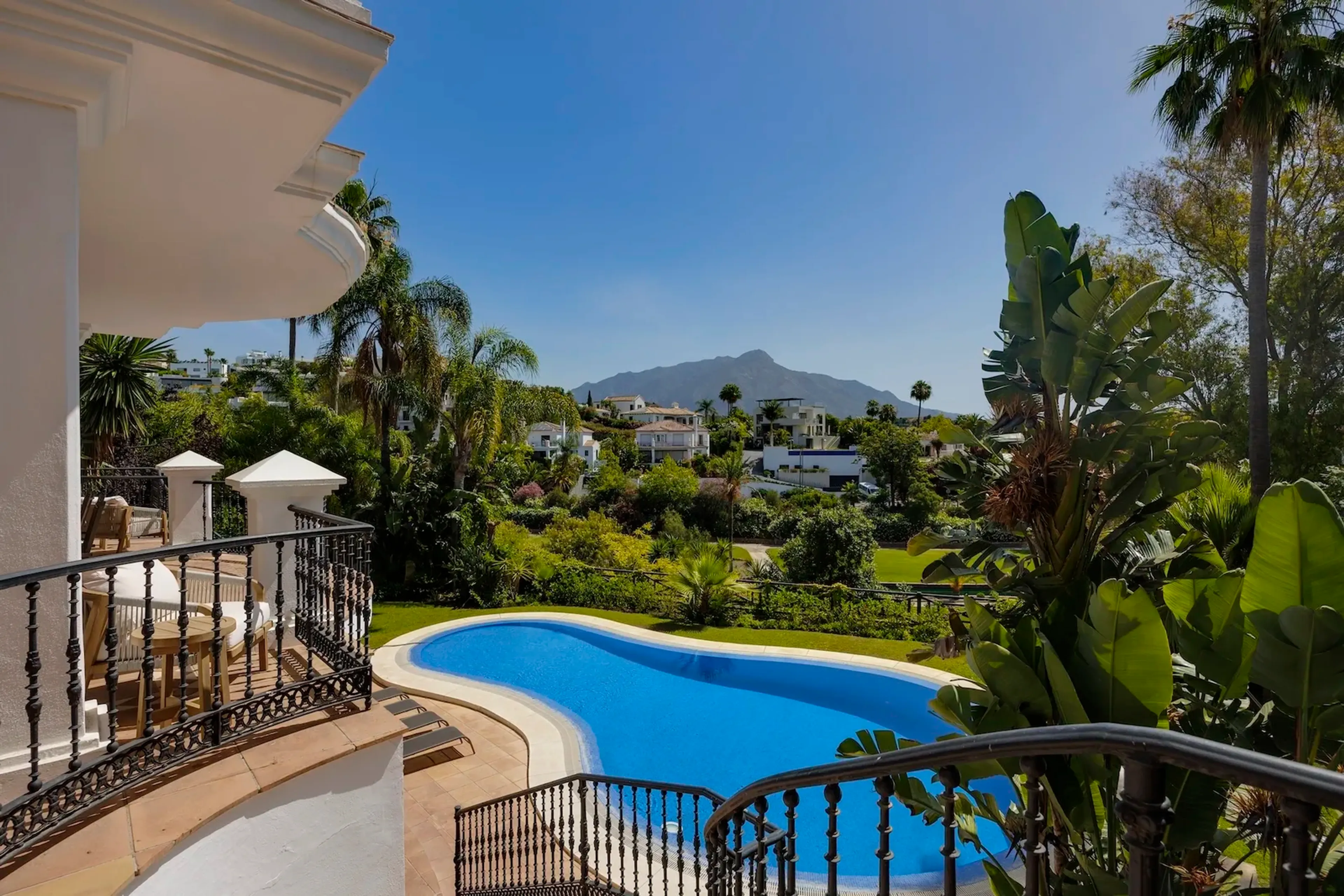 Villa mit 10 Zimmern, Pool und Bergblick in Benahavís - 30