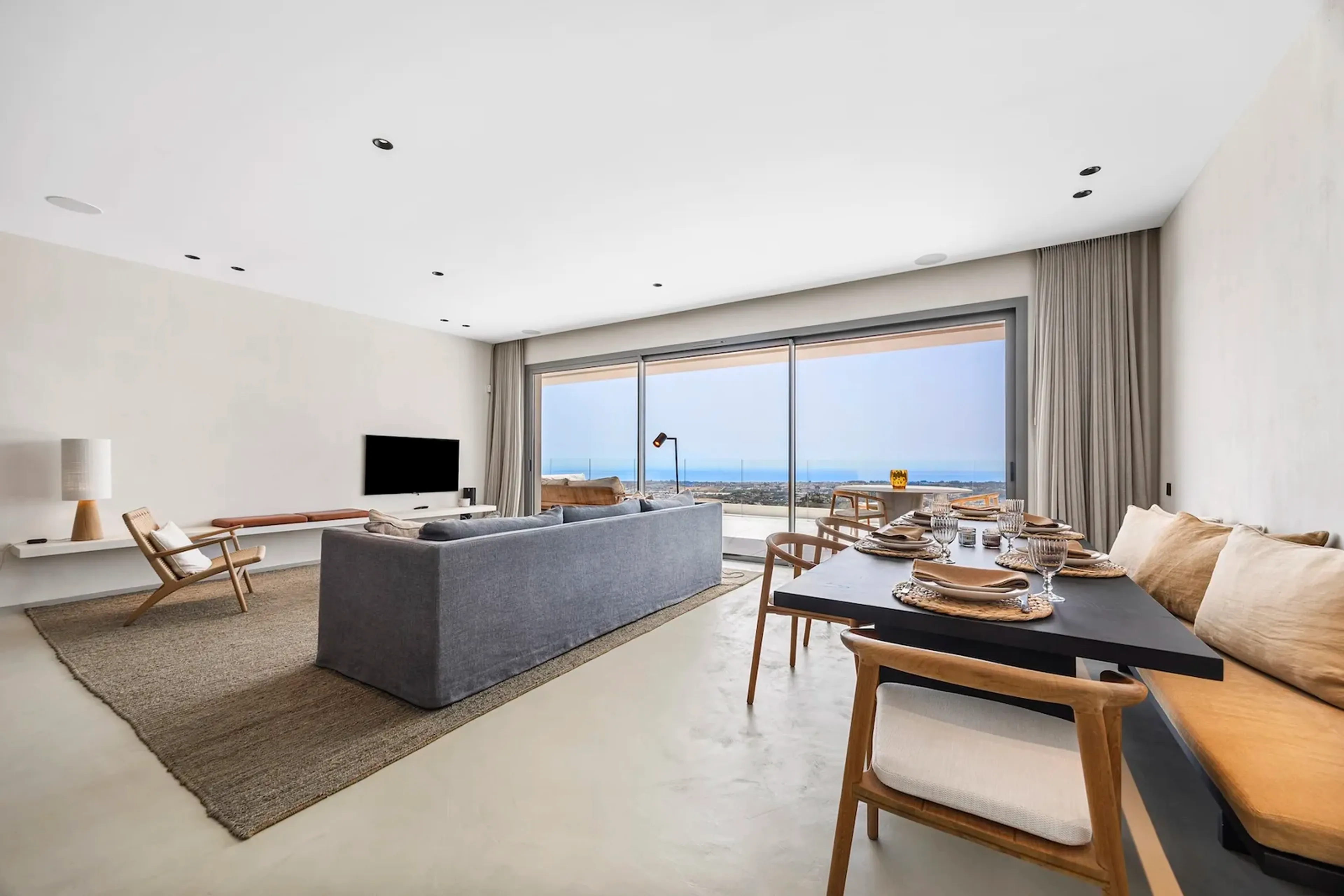 Meerblick pur: 4-Zimmer-Apartment mit 61 m² Terrasse in Benahavís - Bild 3