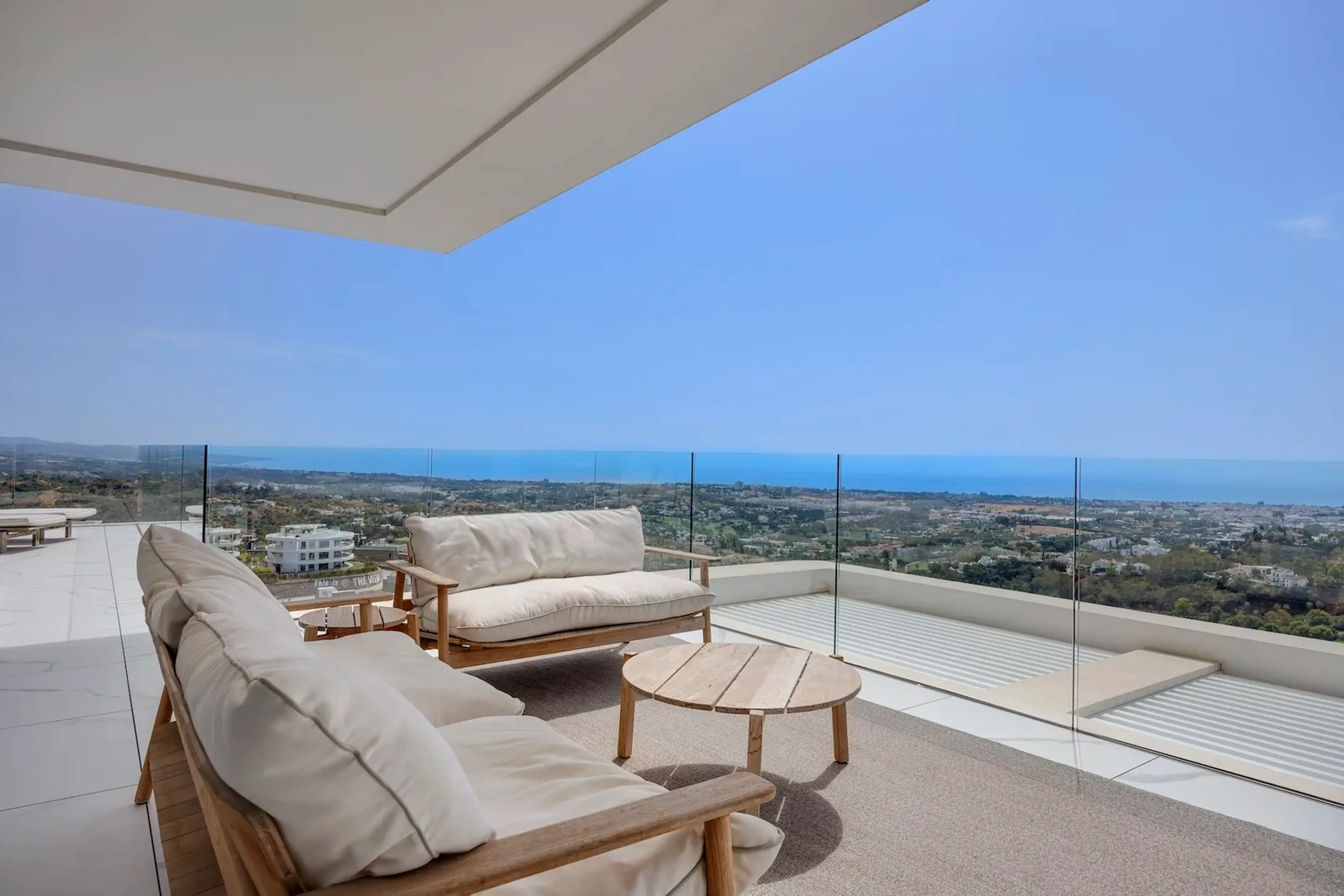 Meerblick pur: 4-Zimmer-Apartment mit 61 m² Terrasse in Benahavís - 26