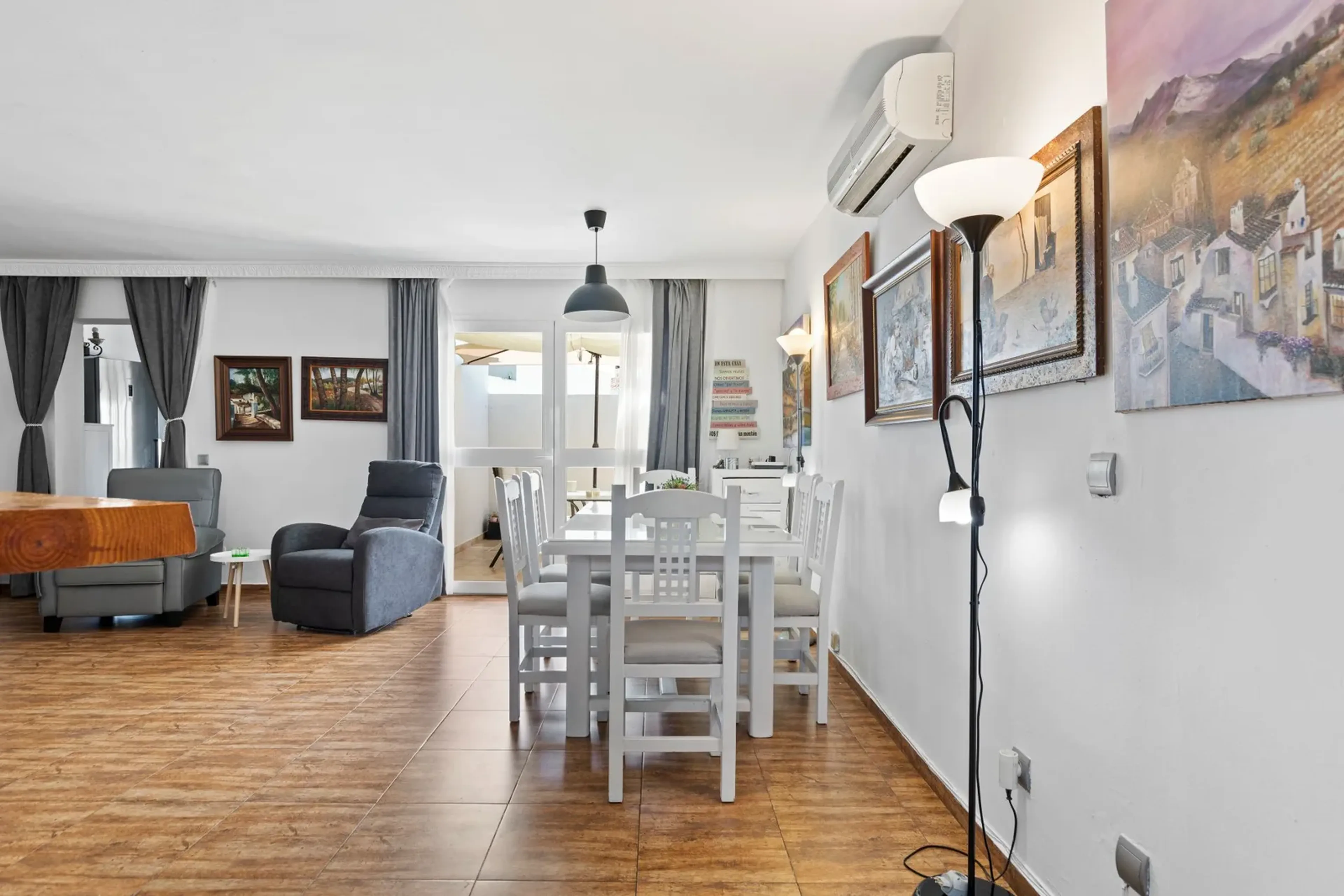 5-Zimmer-Villa auf einer Ebene mit Studio in Los Pacos, Fuengirola - 8