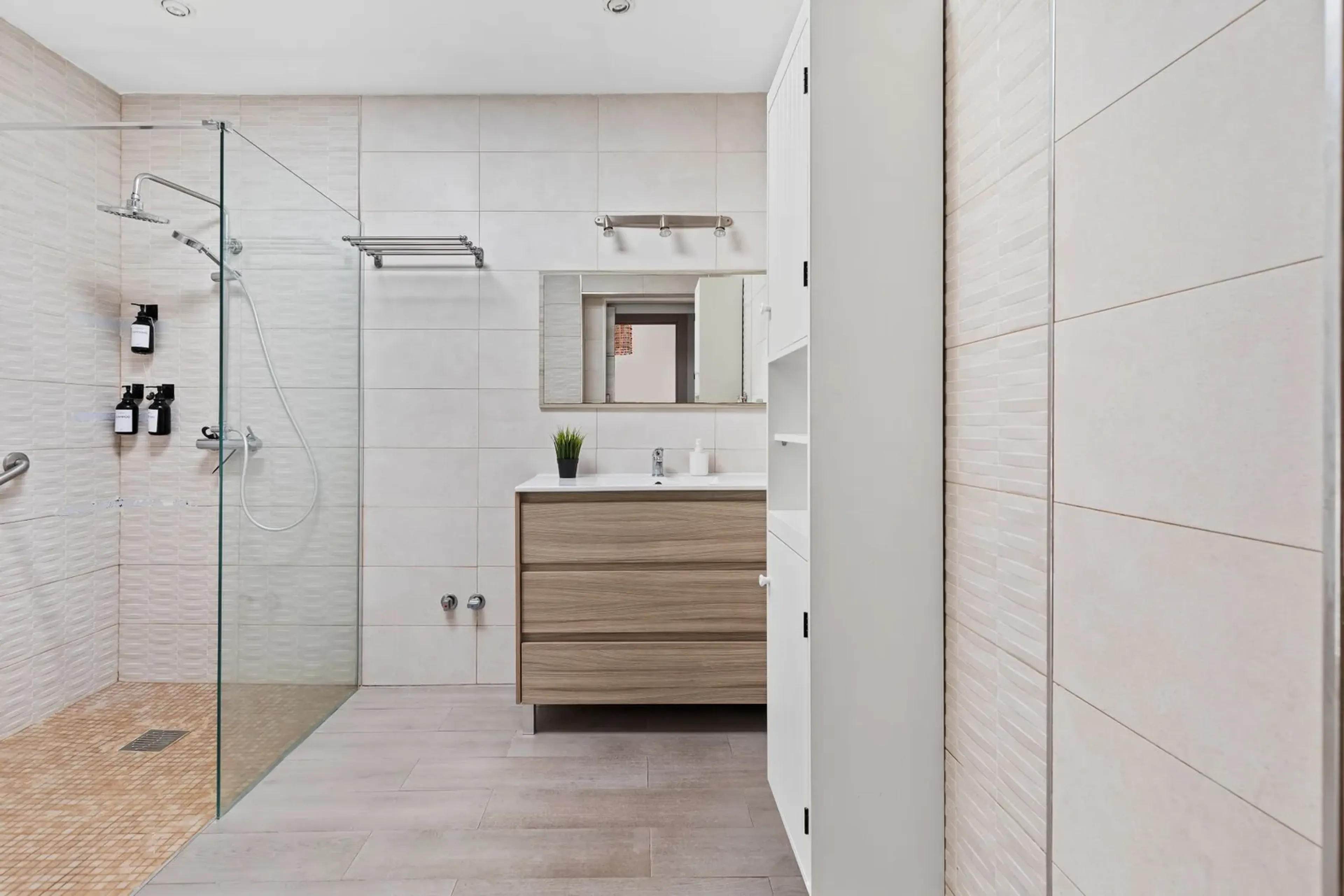 5-Zimmer-Villa auf einer Ebene mit Studio in Los Pacos, Fuengirola - 13