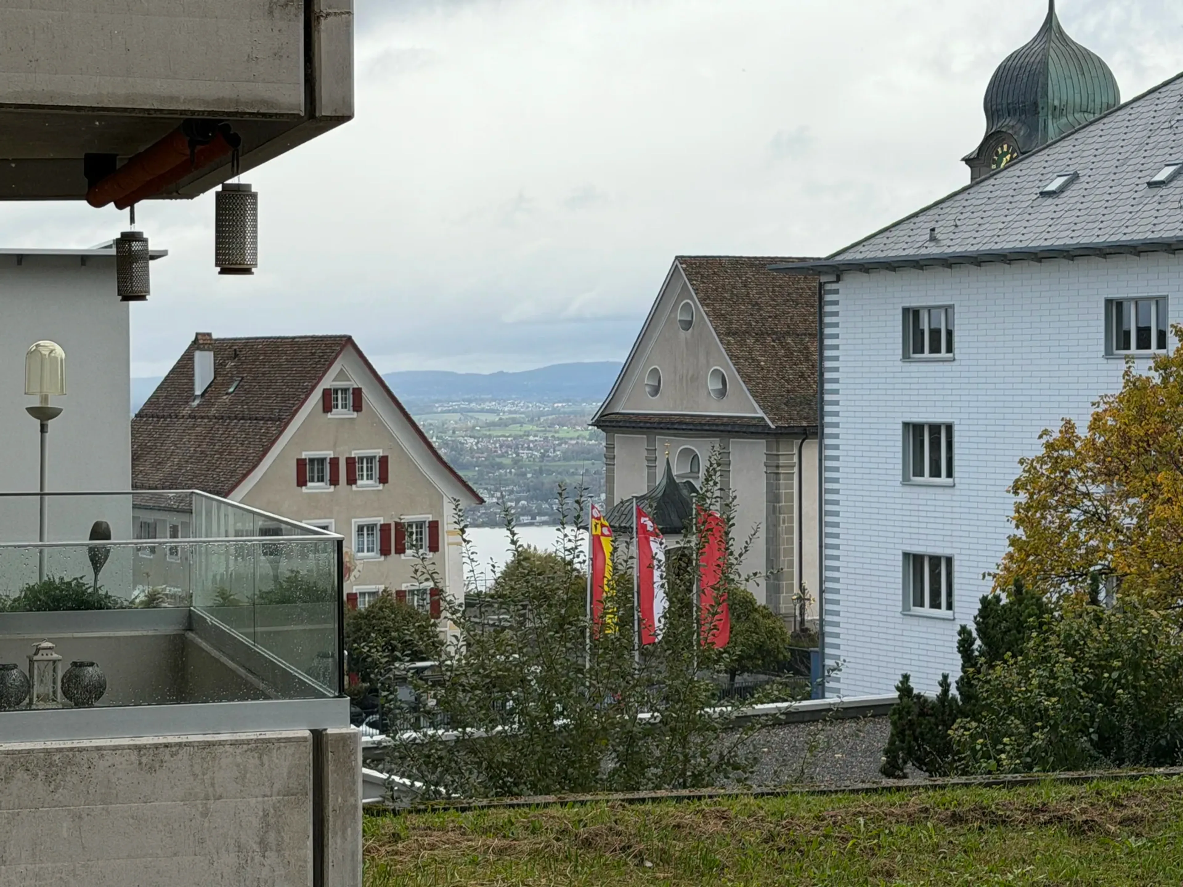 2-Zimmer-Wohnung in Feusisberg kaufen - totalsaniert mit grosser Kochinsel - 10